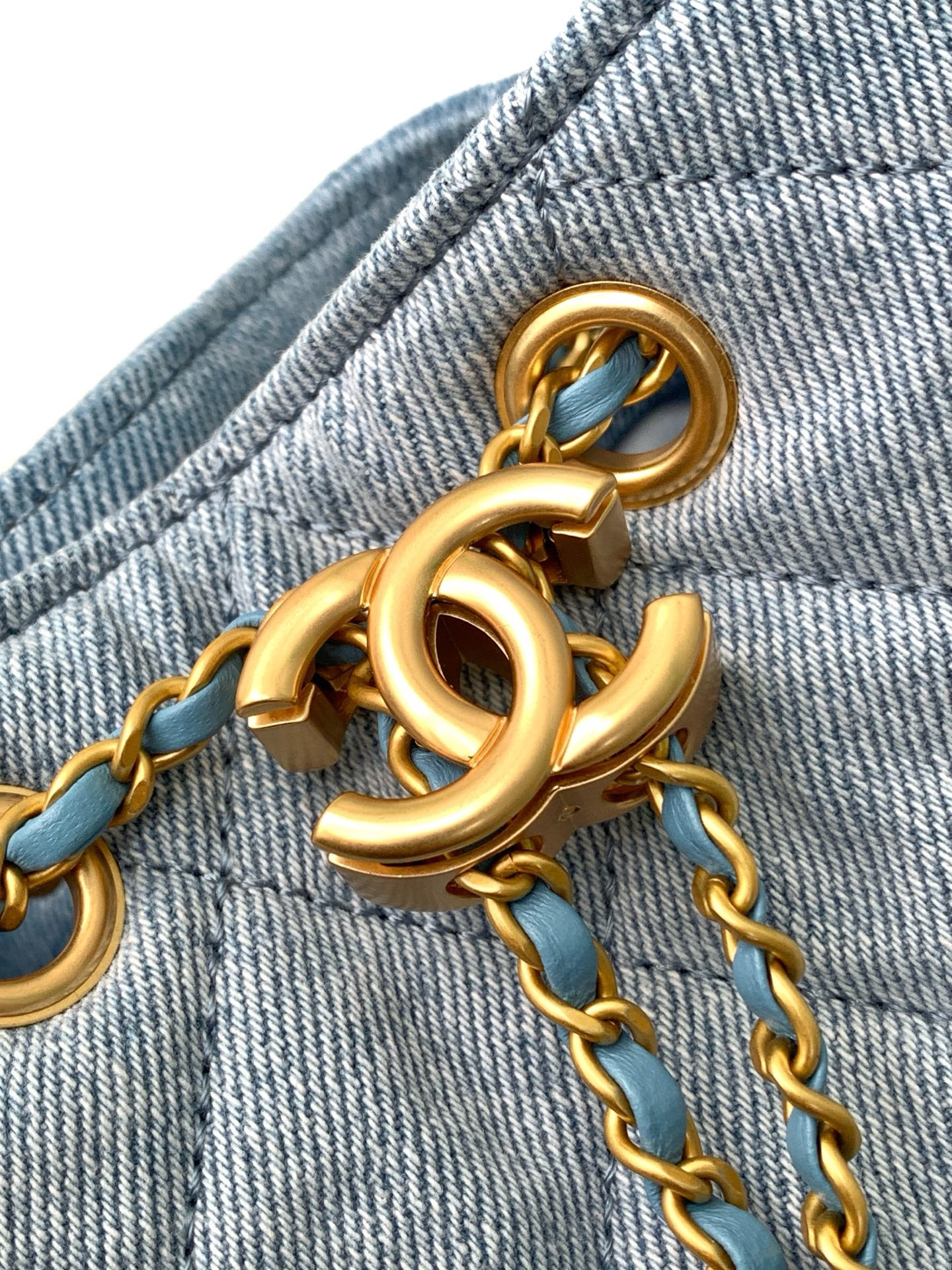 Ch**el 25C Bucket Hobo Bag AS5231 40x30x15cm