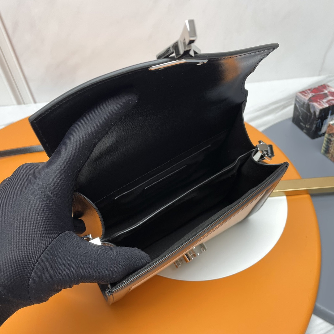 Y51 cassandra mini top handle bag 20x16x7.5cm