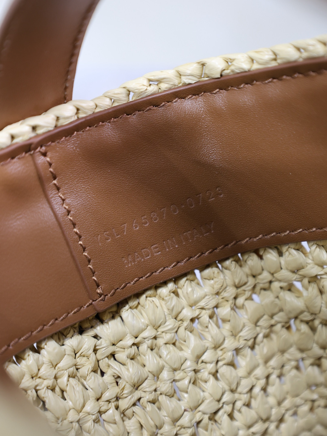 Y51 LE 37 mini (raffia) 15x13x6cm