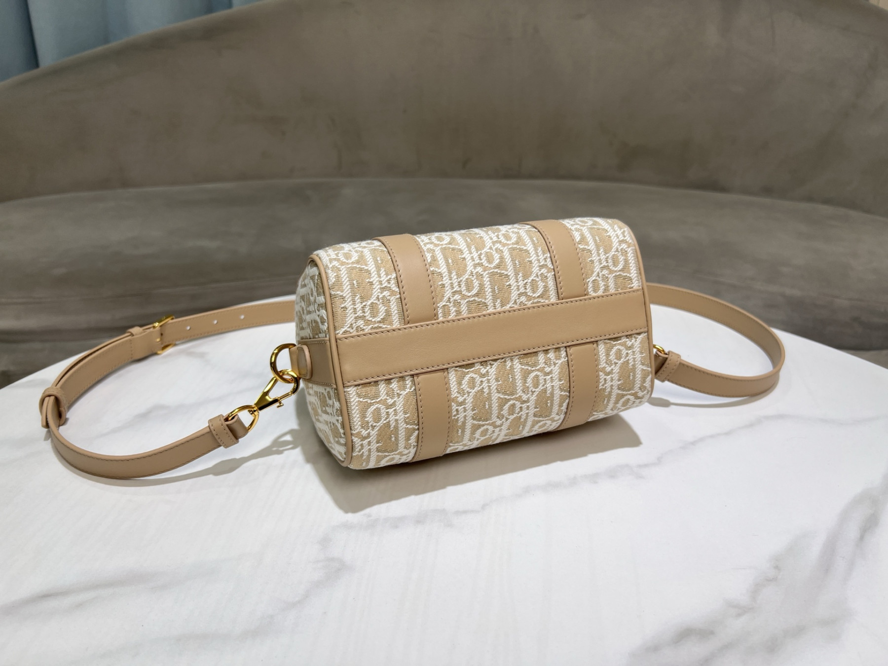 D10r Groove 20 20.5×13.5×12cm 1364