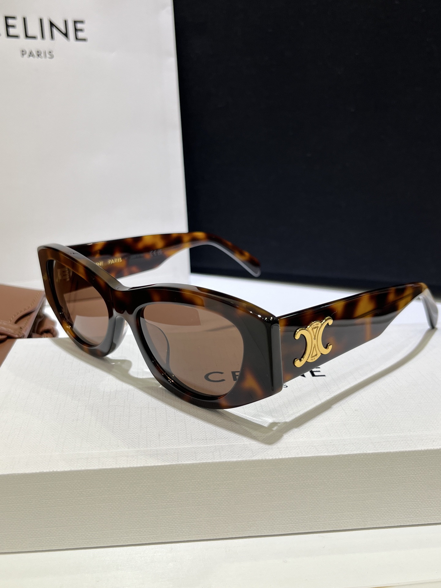 Ce1i*e Glasses CL40308U