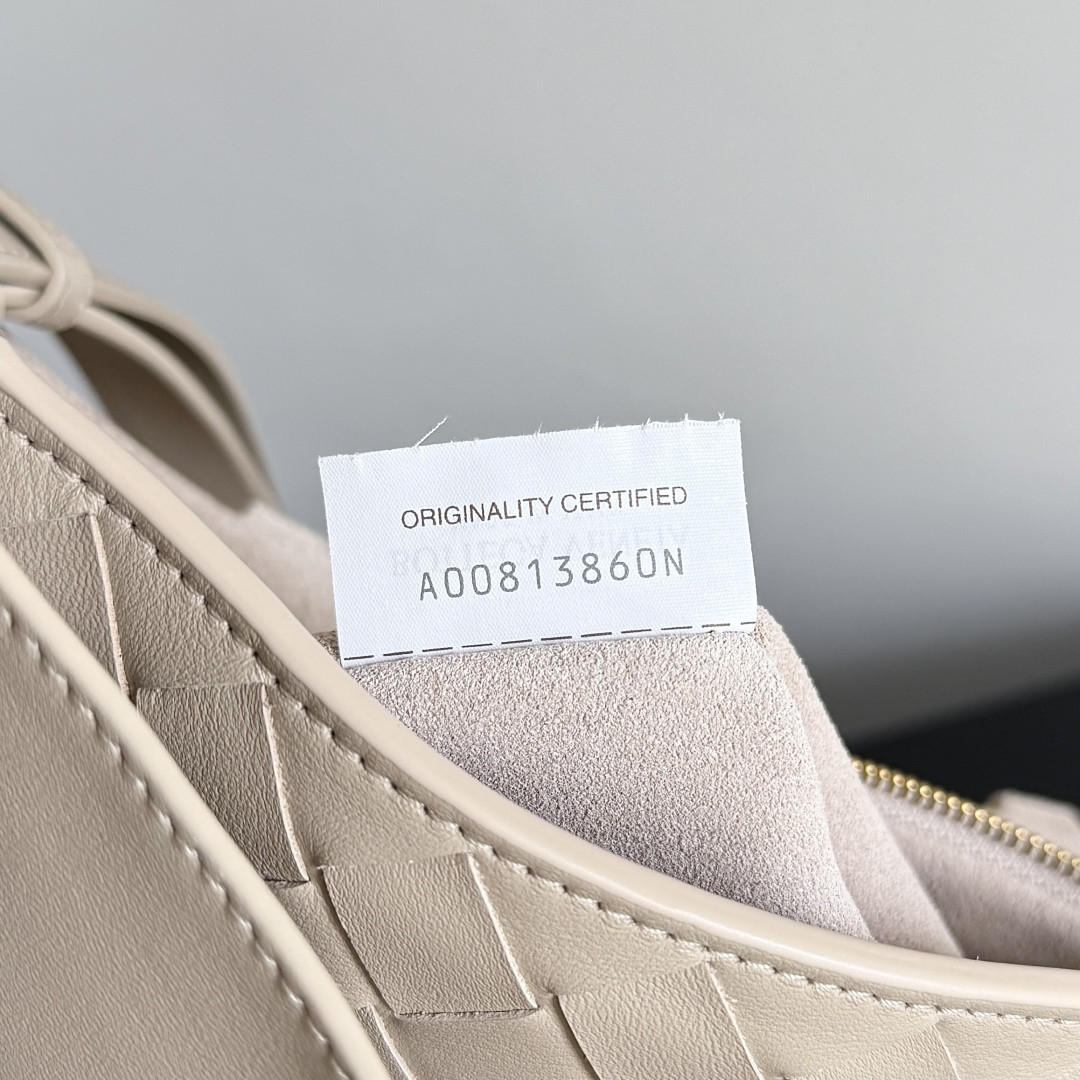 B0tt*ga Ven*ta Medium Ciao Ciao 34x26x15cm