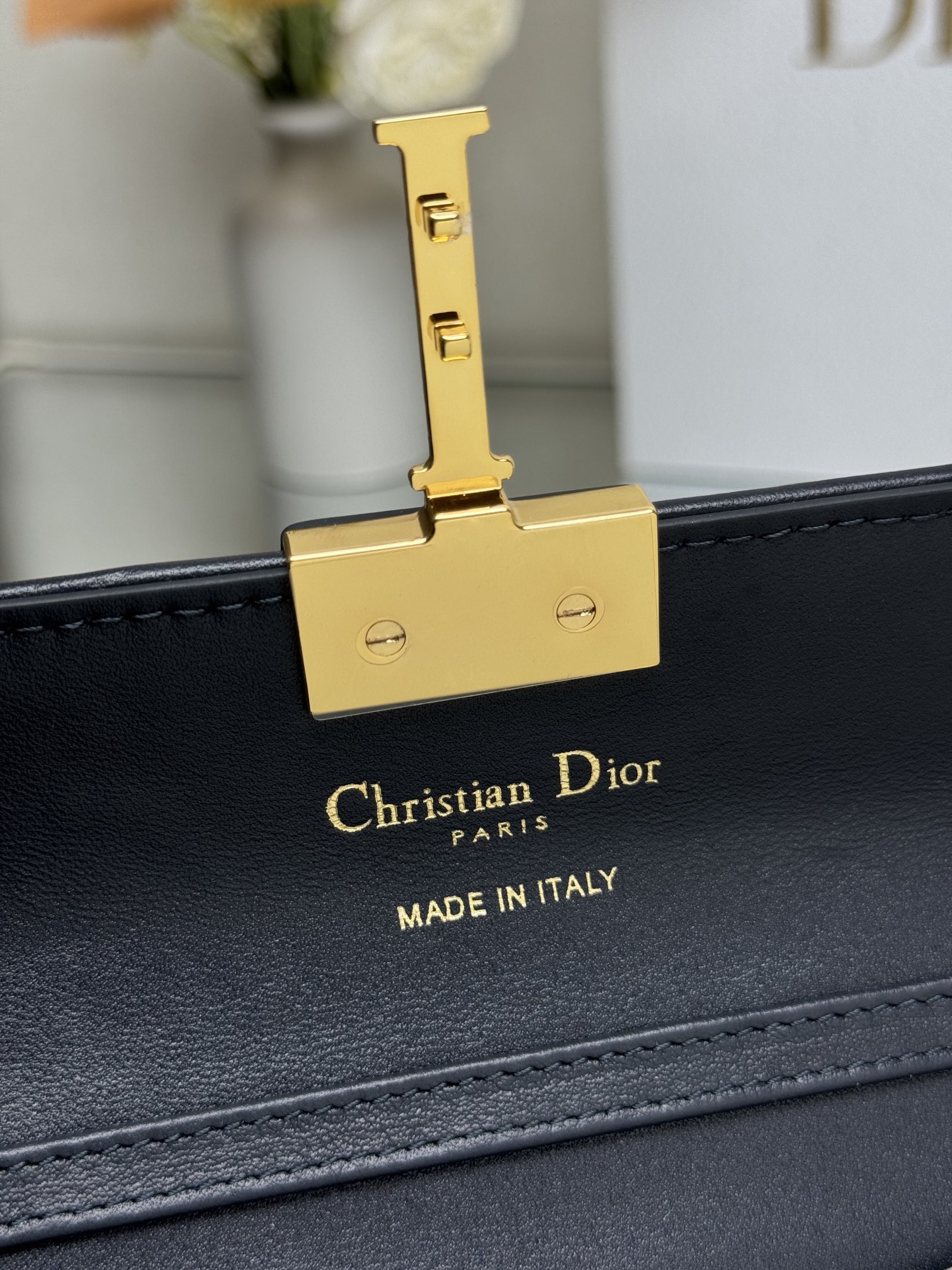 D10r Miss Montaigne mini bag 20 x 10 x 4 cm