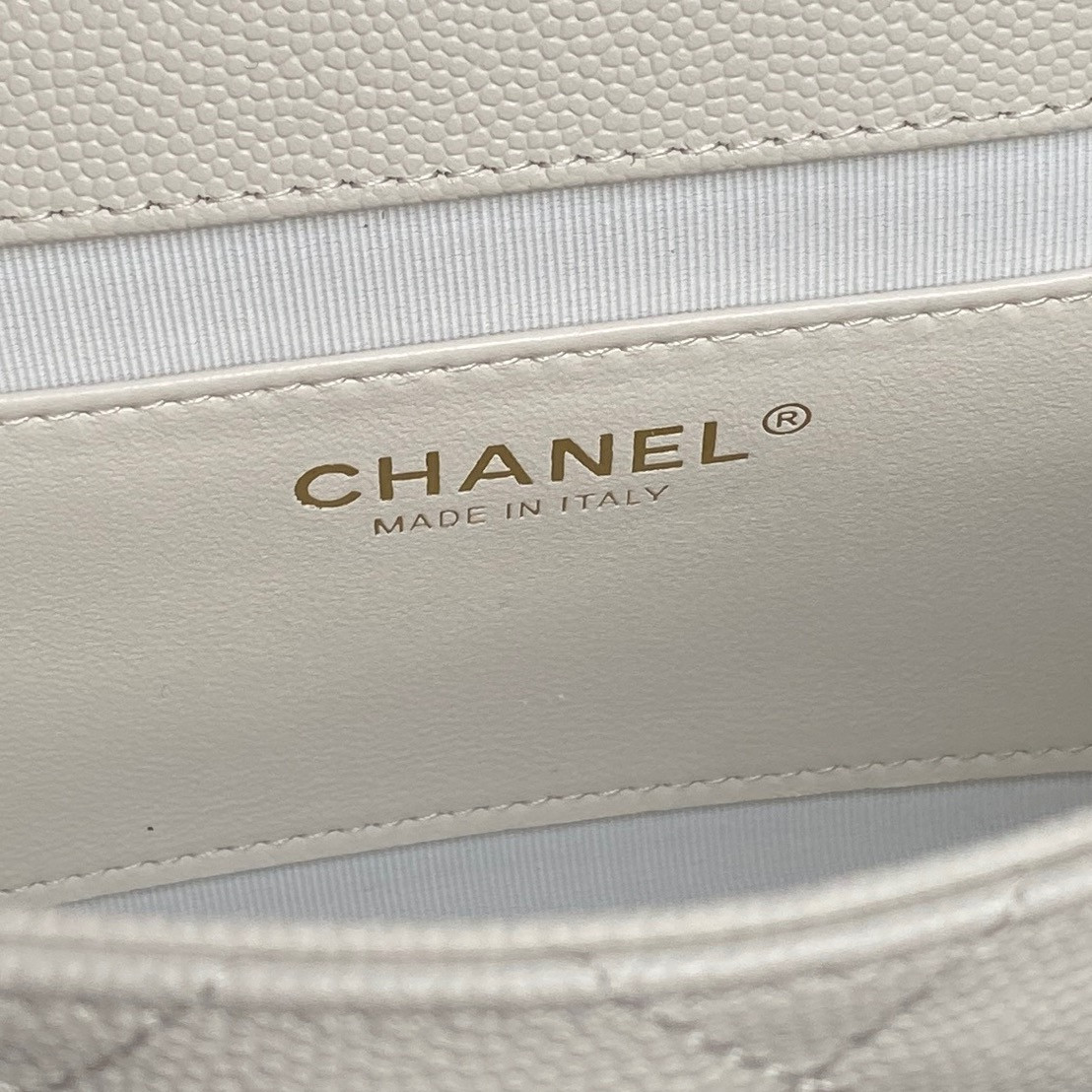 Ch**el Flap Handbag AS5239 18×13×5.5cm