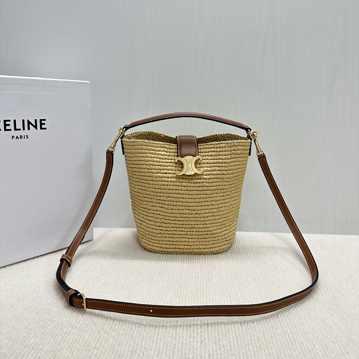 Ce1i*e MINI BUCKET L0visE IN RAFFIA 13.5x16x10cm