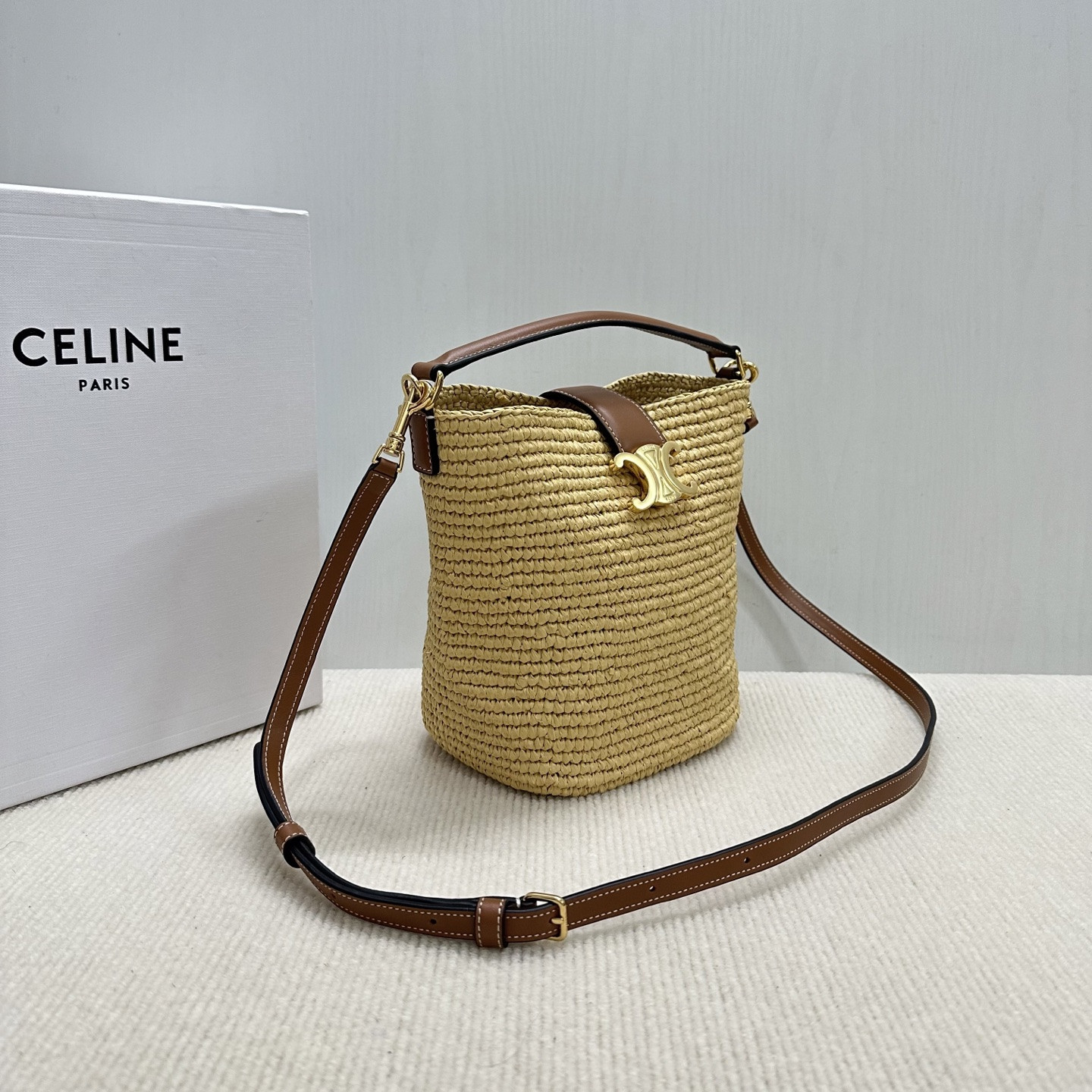 Ce1i*e MINI BUCKET L0visE IN RAFFIA 13.5x16x10cm