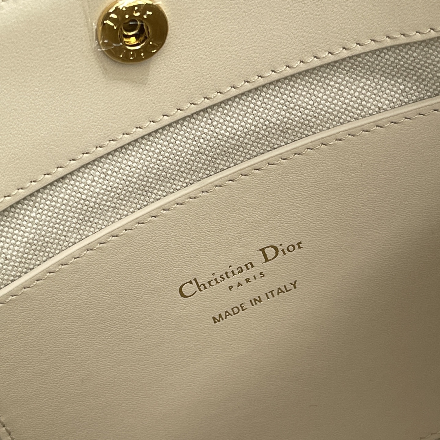 D10r Small Signature Bucket Bag 21x19x11cm