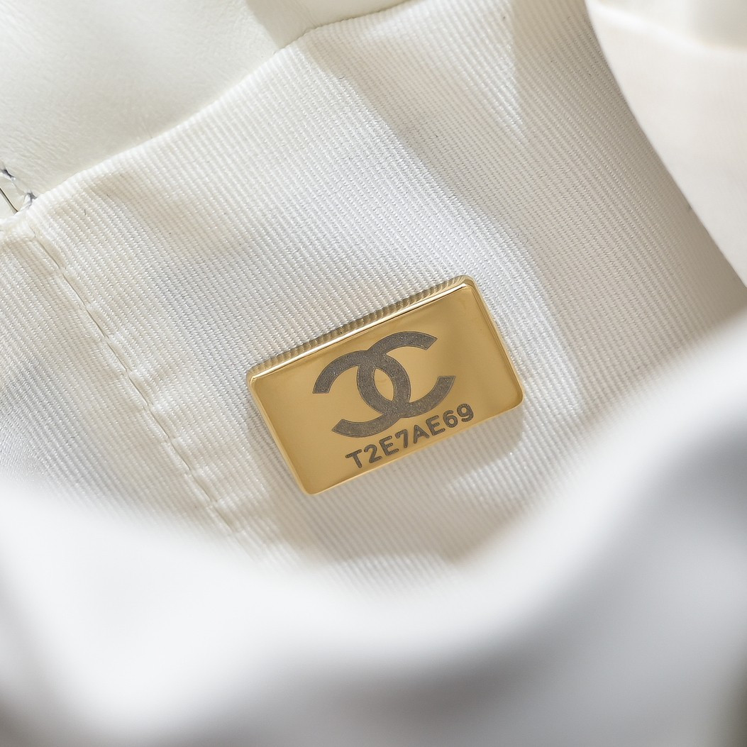 Ch**el Mini Bucket Bag AS5486 15.2x14x14cm