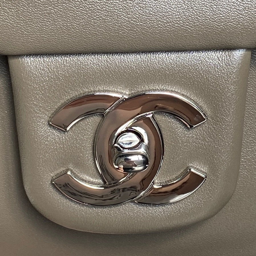 Ch**el Vintage Graffiti Tote Airport Bag 36x24x12cm