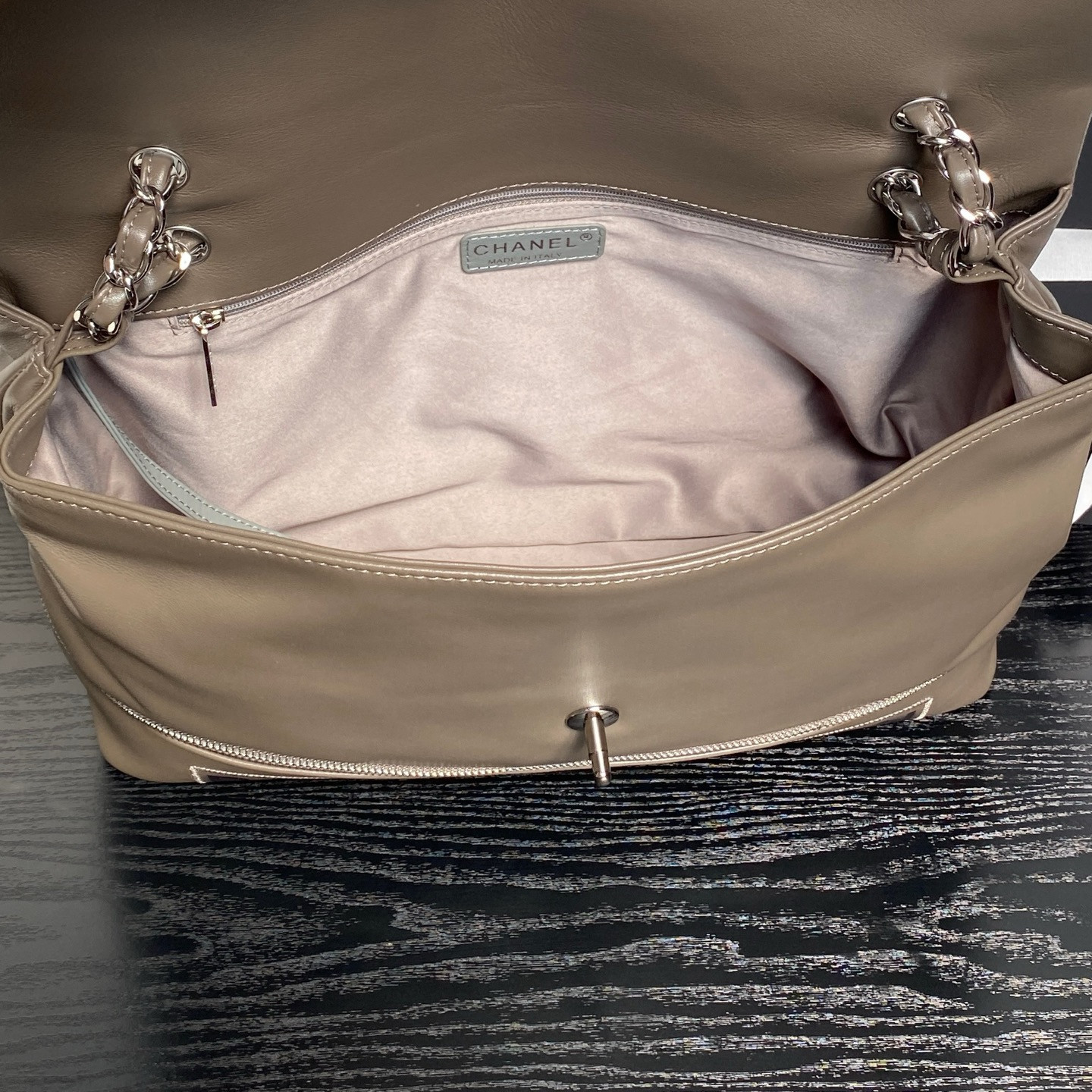 Ch**el Vintage Graffiti Tote Airport Bag 36x24x12cm