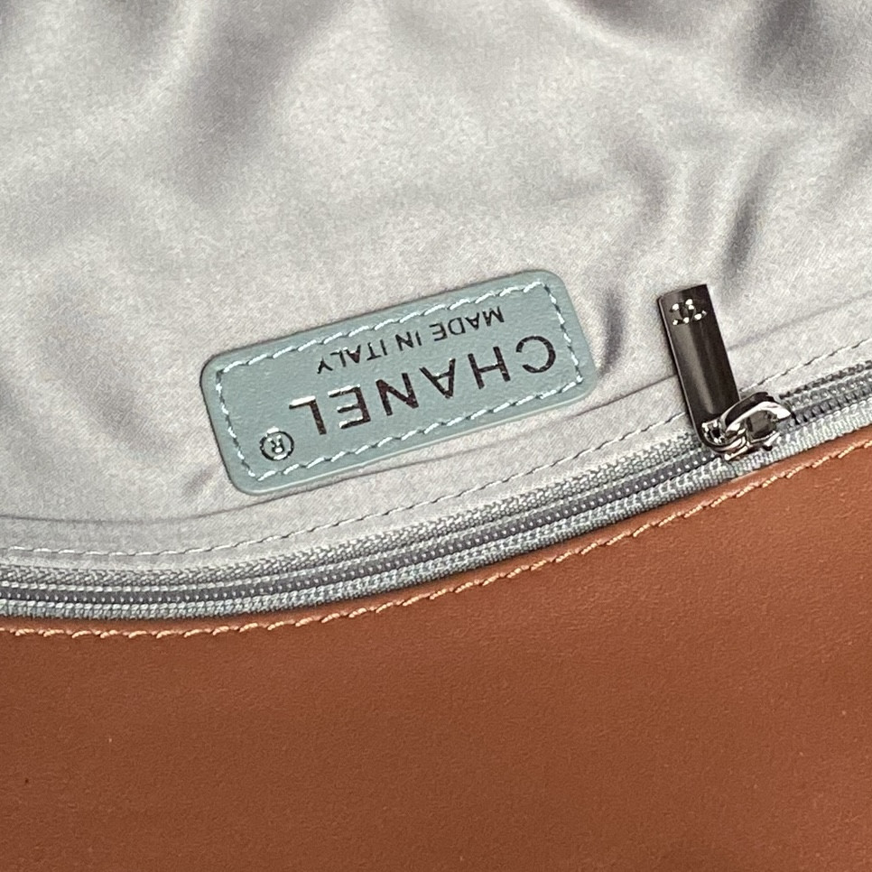 Ch**el Vintage Graffiti Tote Airport Bag 36x24x12cm