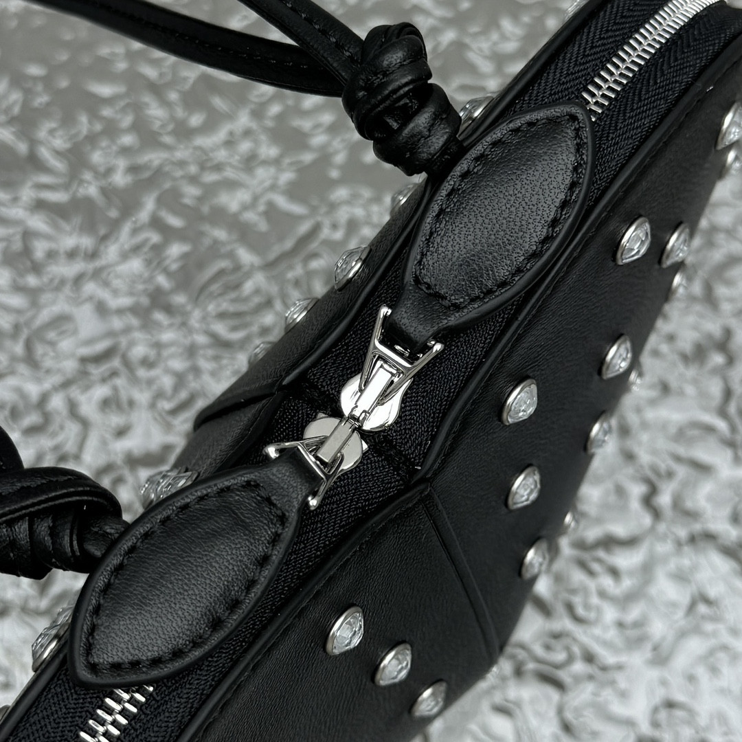 ALAÏA Le Coeur Heart Bag 18.5x20.5x5cm