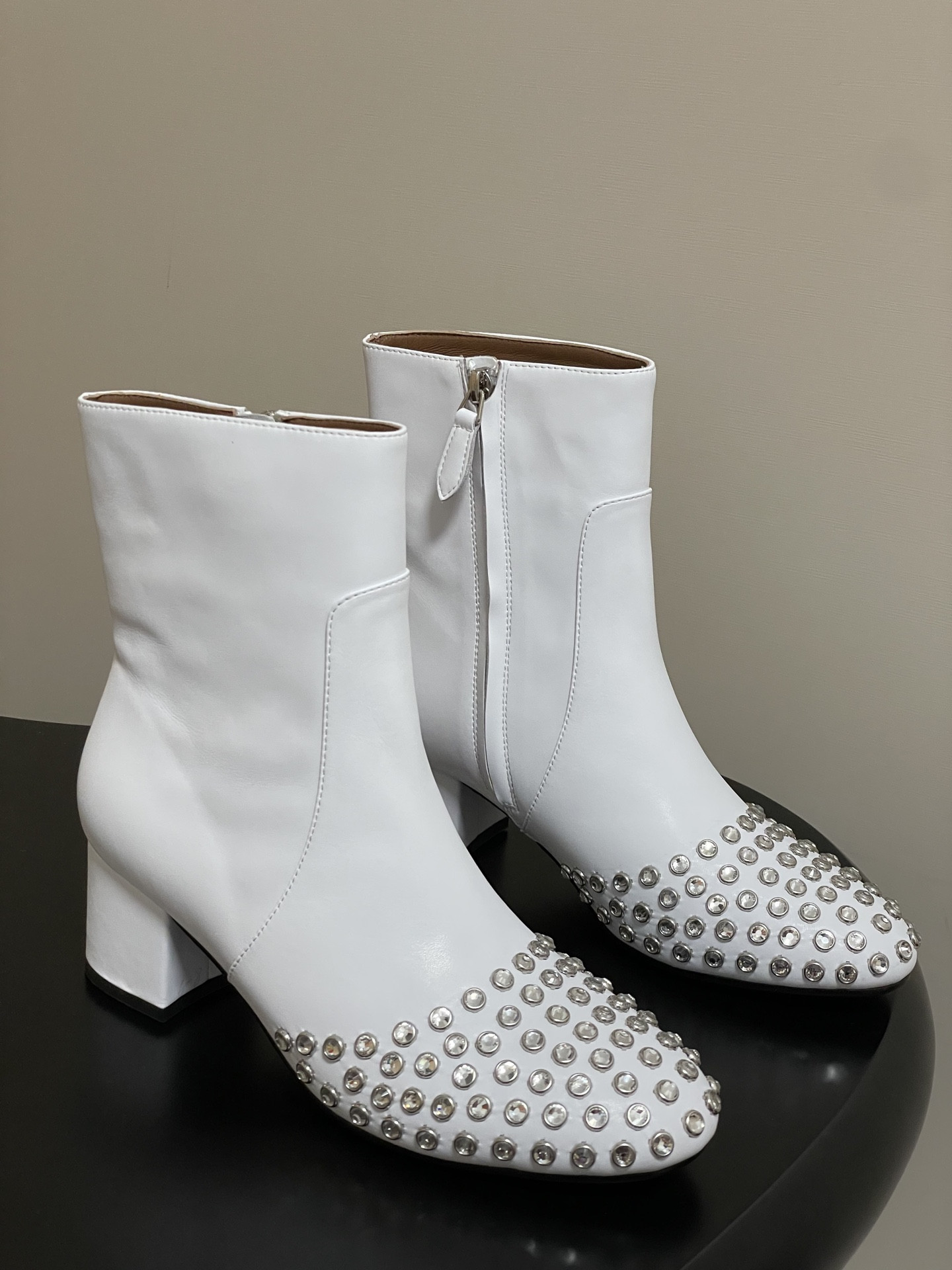 UA Alaia Crystal D1am0nd Boots 5.5cm Heel(Customized Size 7-10 days production time)
