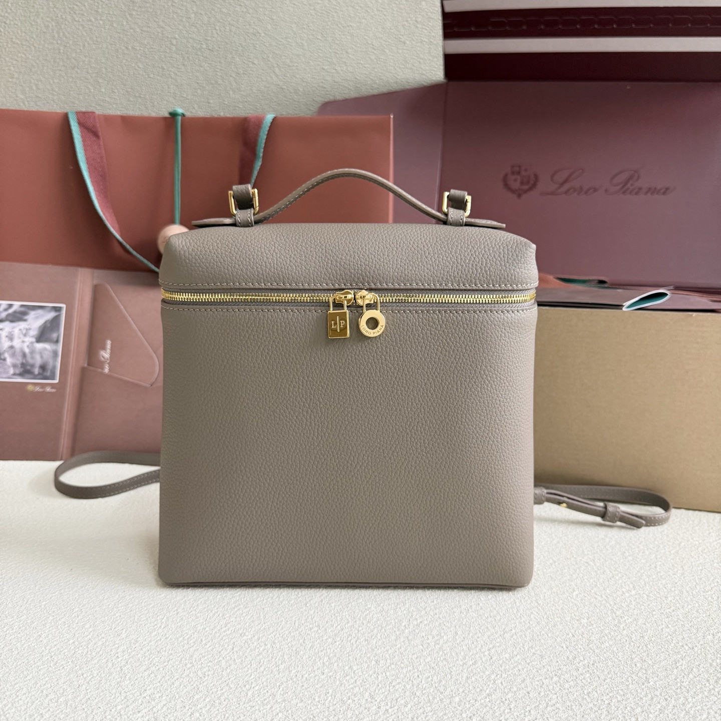 L0r0 P1ana Extra Pocket Backpack L23.5 23x21x8cm