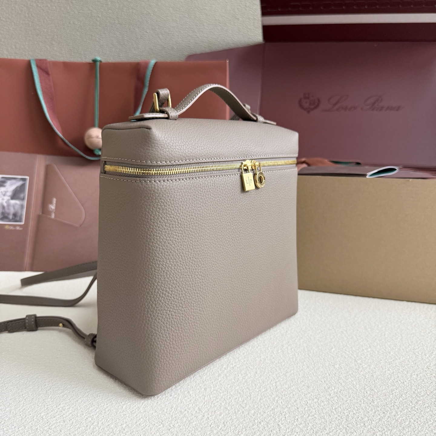 L0r0 P1ana Extra Pocket Backpack L23.5 23x21x8cm