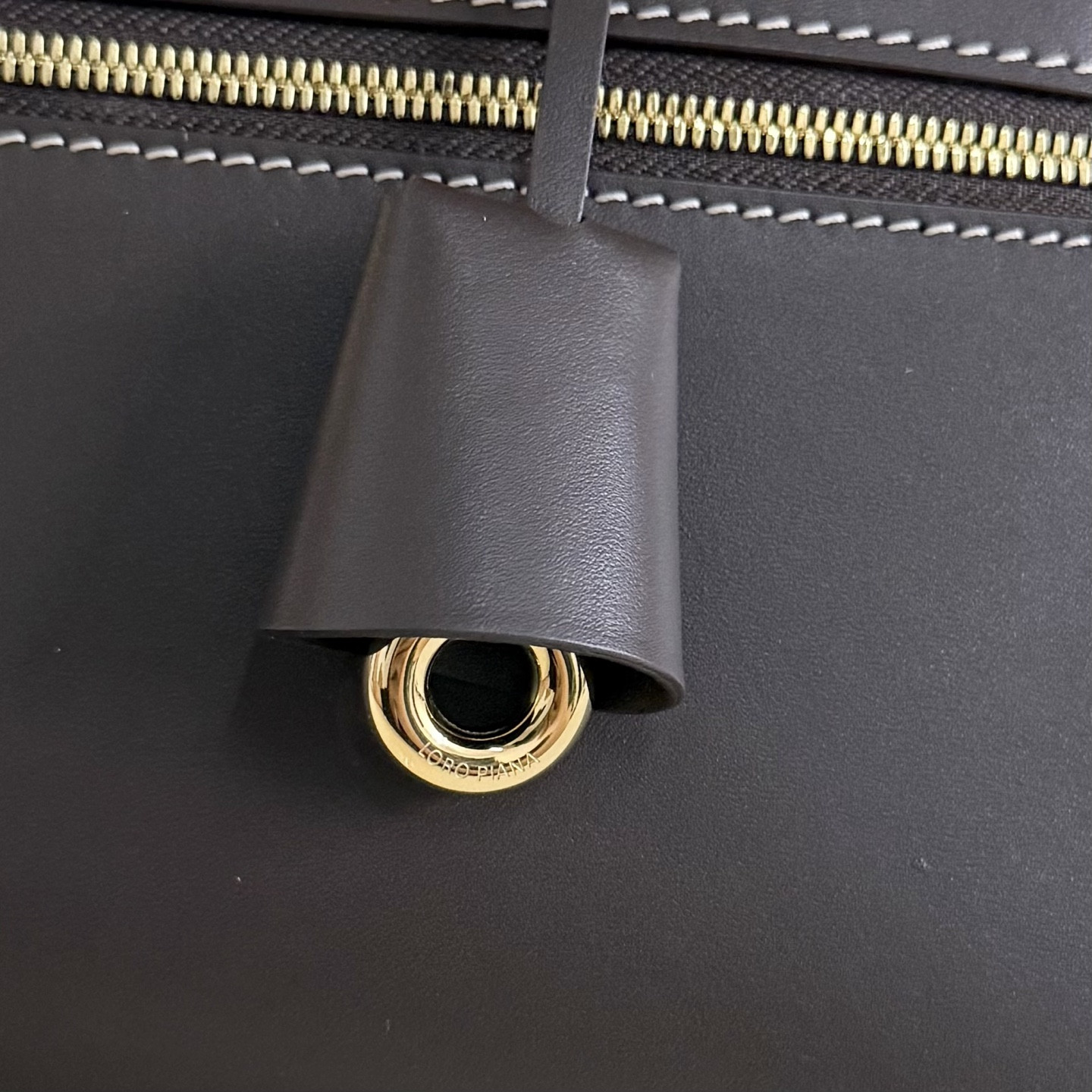 L0r0 P1ana Extra Clutch L29 29x14x3cm