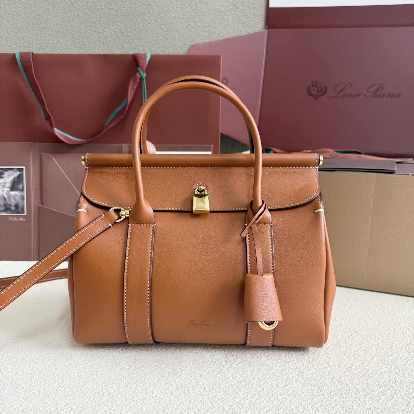 L0r0 P1ana Loom L25  Calfskin 25x18x12.5cm