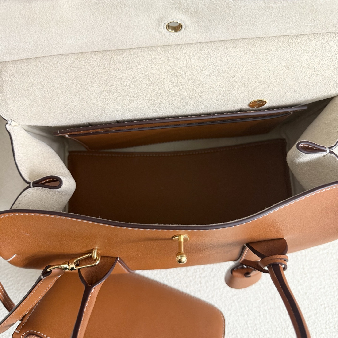 L0r0 P1ana Loom L25  Calfskin 25x18x12.5cm