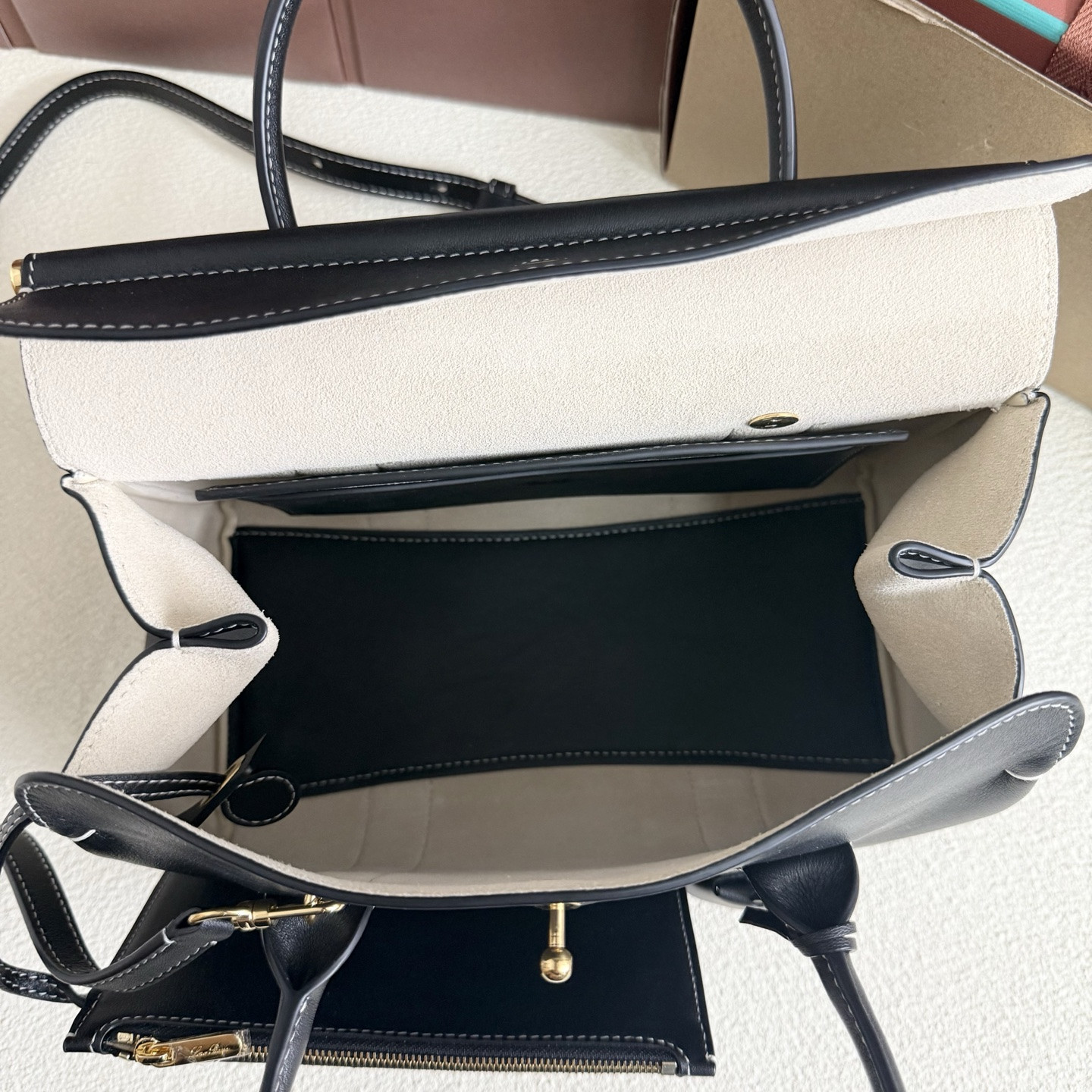 L0r0 P1ana Loom L25 Calfskin 25x18x12.5cm