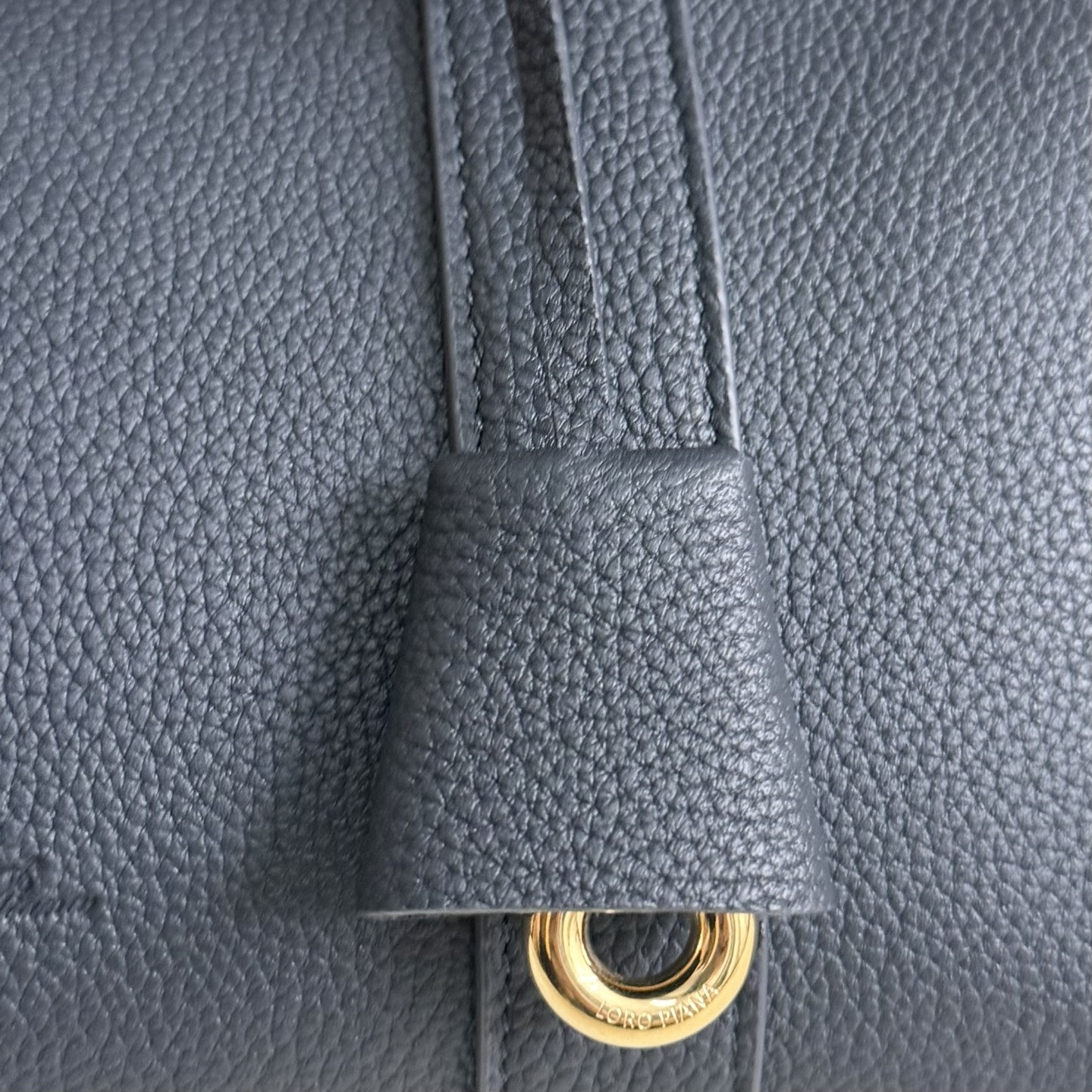 L0r0 P1ana Loom L25 Calfskin Deep Royal Blue 25x18x12.5cm