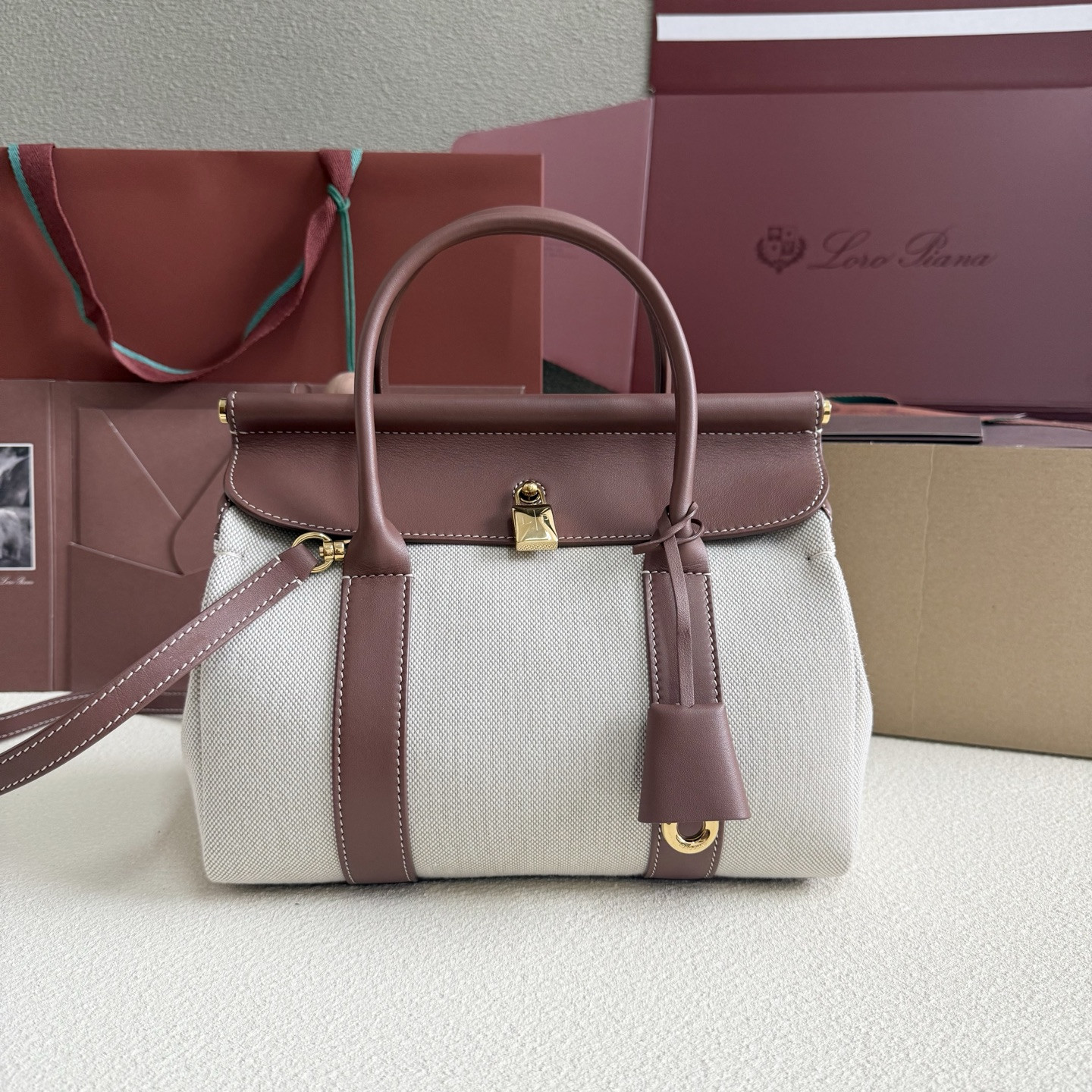 L0r0 P1ana Loom L25 25x18x12.5cm