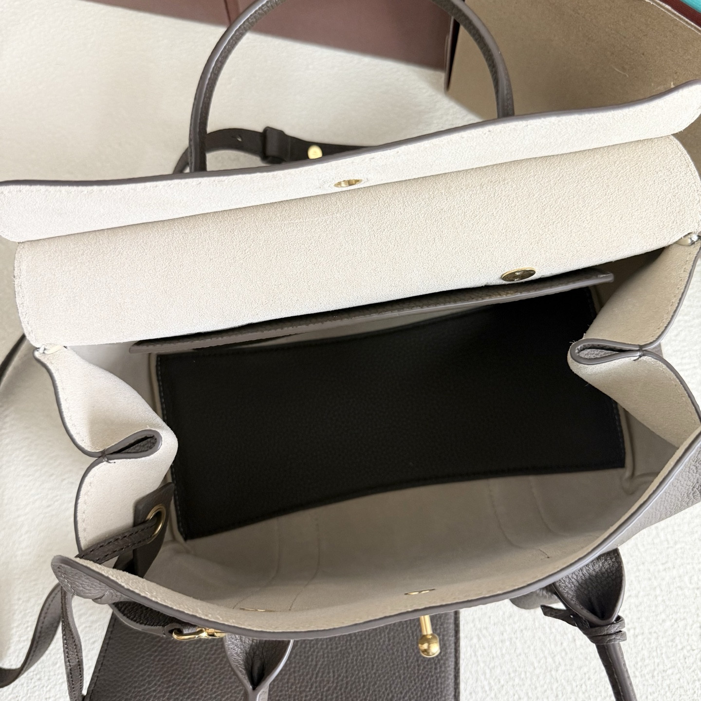 L0r0 P1ana Loom L25 Calfskin 25x18x12.5cm