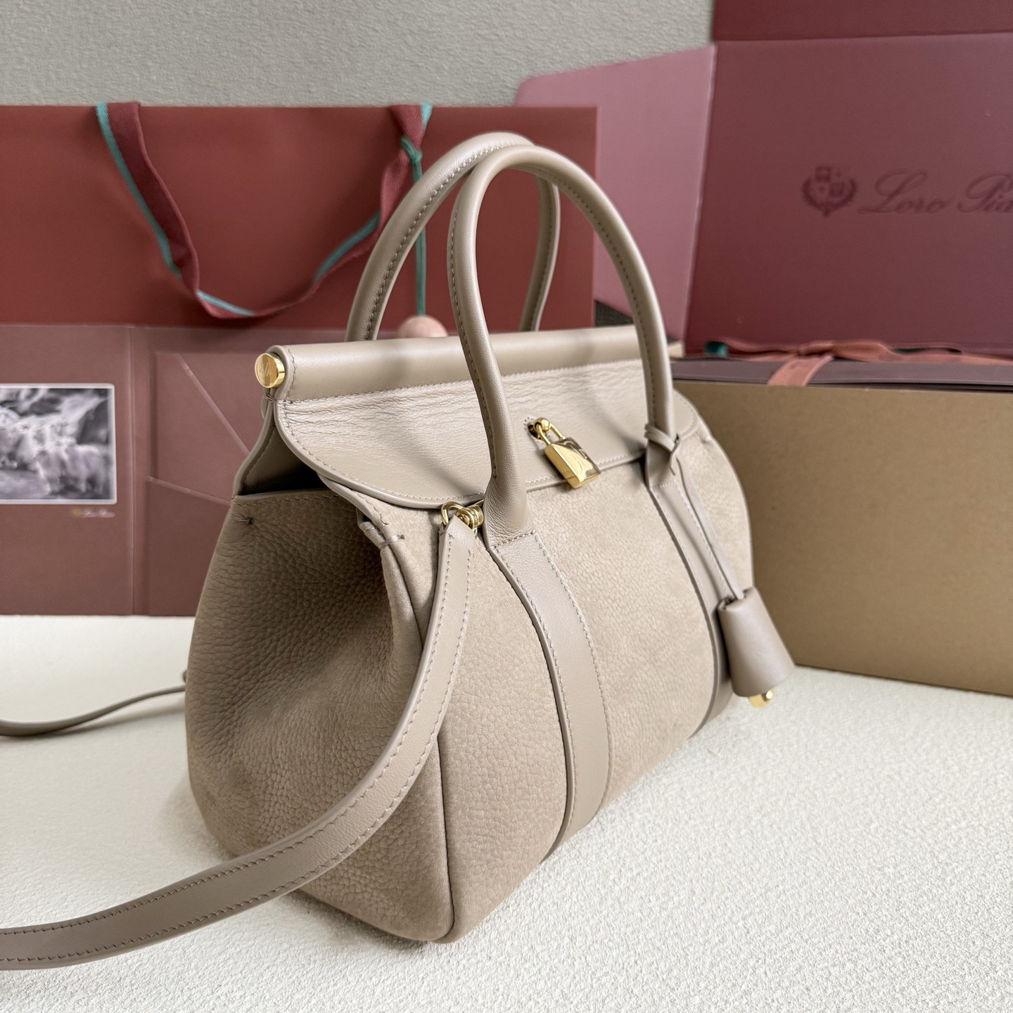 L0r0 P1ana Loom L25 Calfskin 25x18x12.5cm