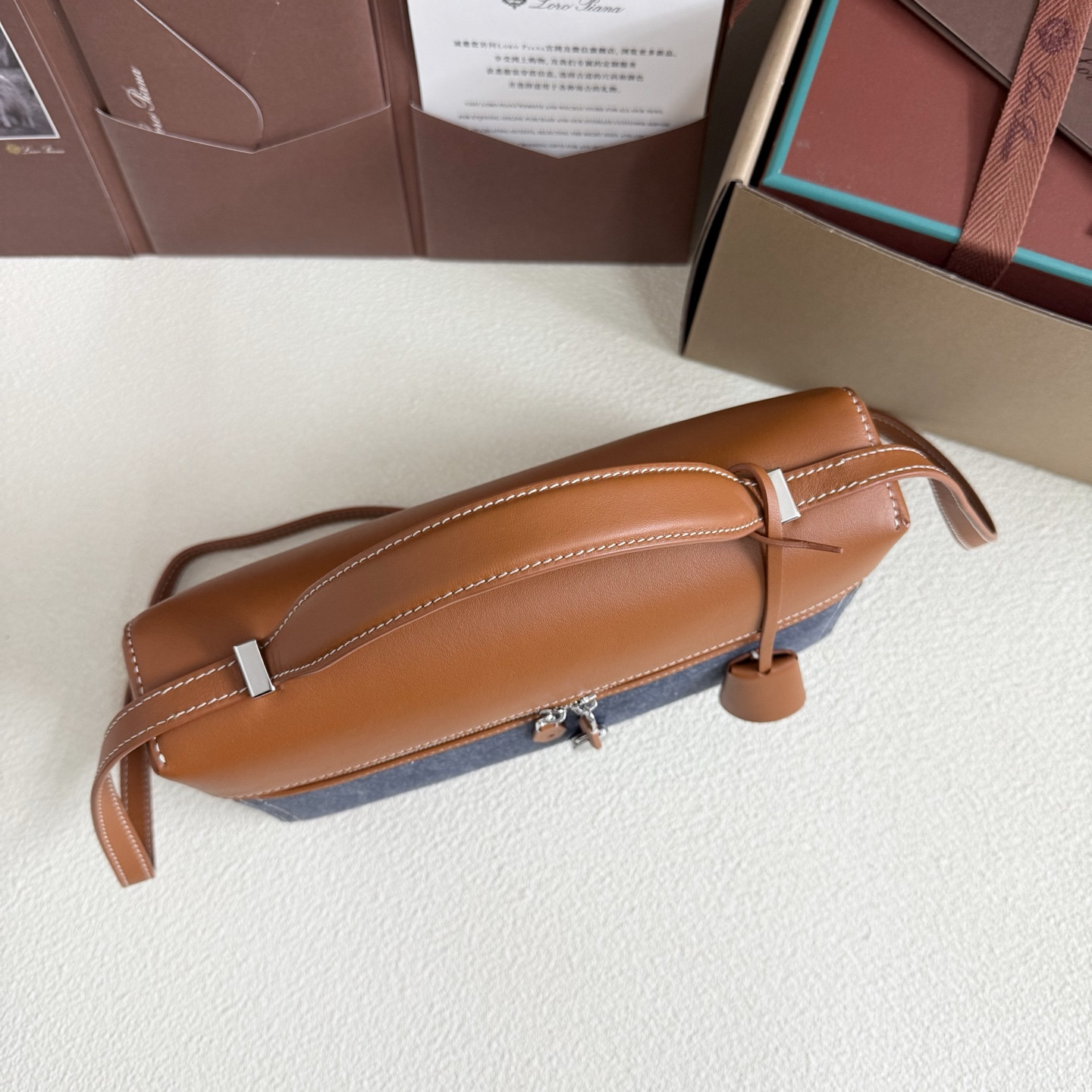 L0r0 P1ana Extra Pocket L27 16x27x10cm