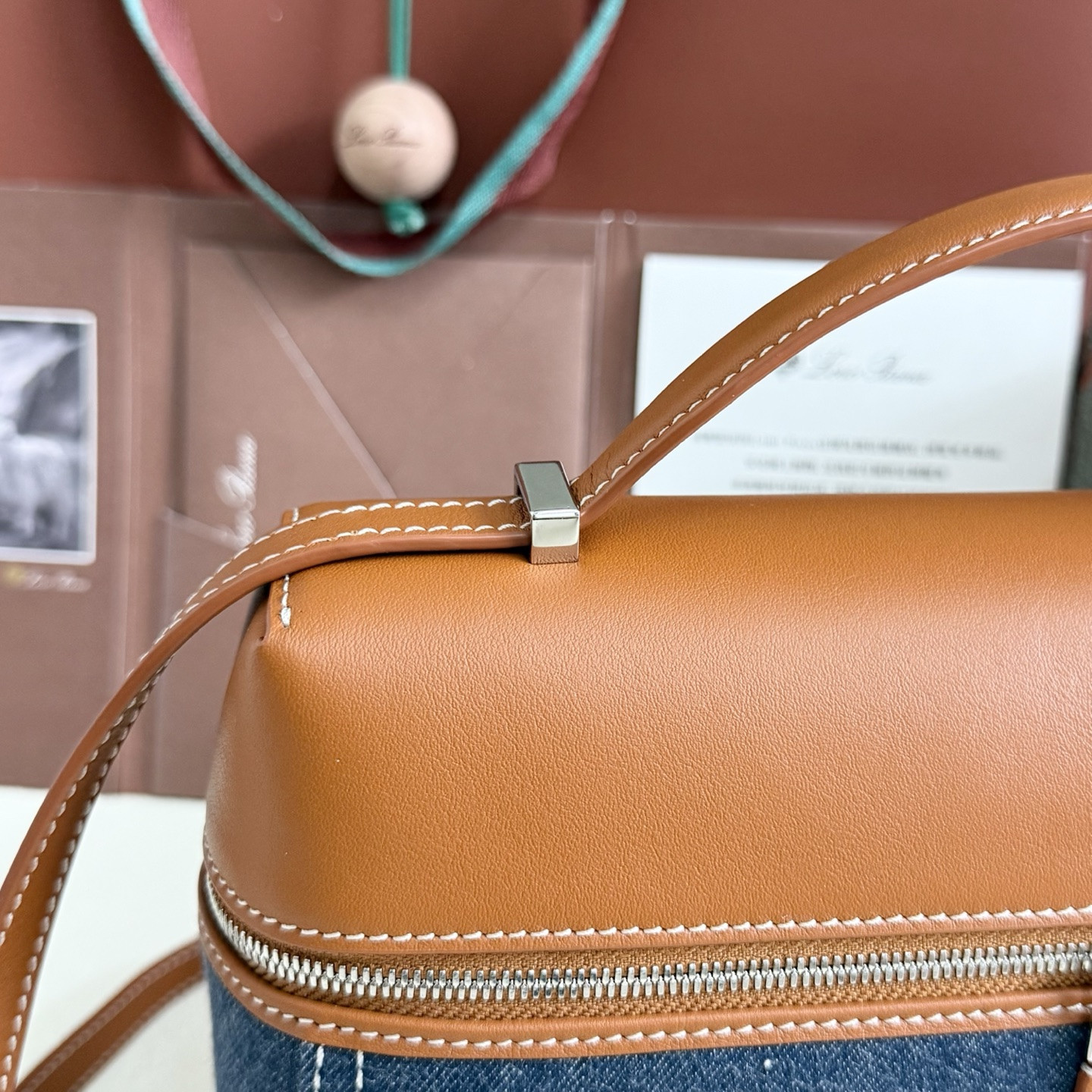 L0r0 P1ana Extra Pocket L27 16x27x10cm