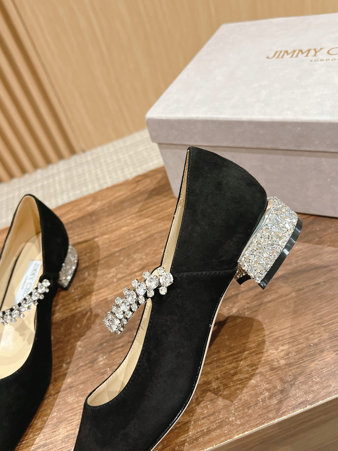 UA J1m*y Ch00 Bing Pumps