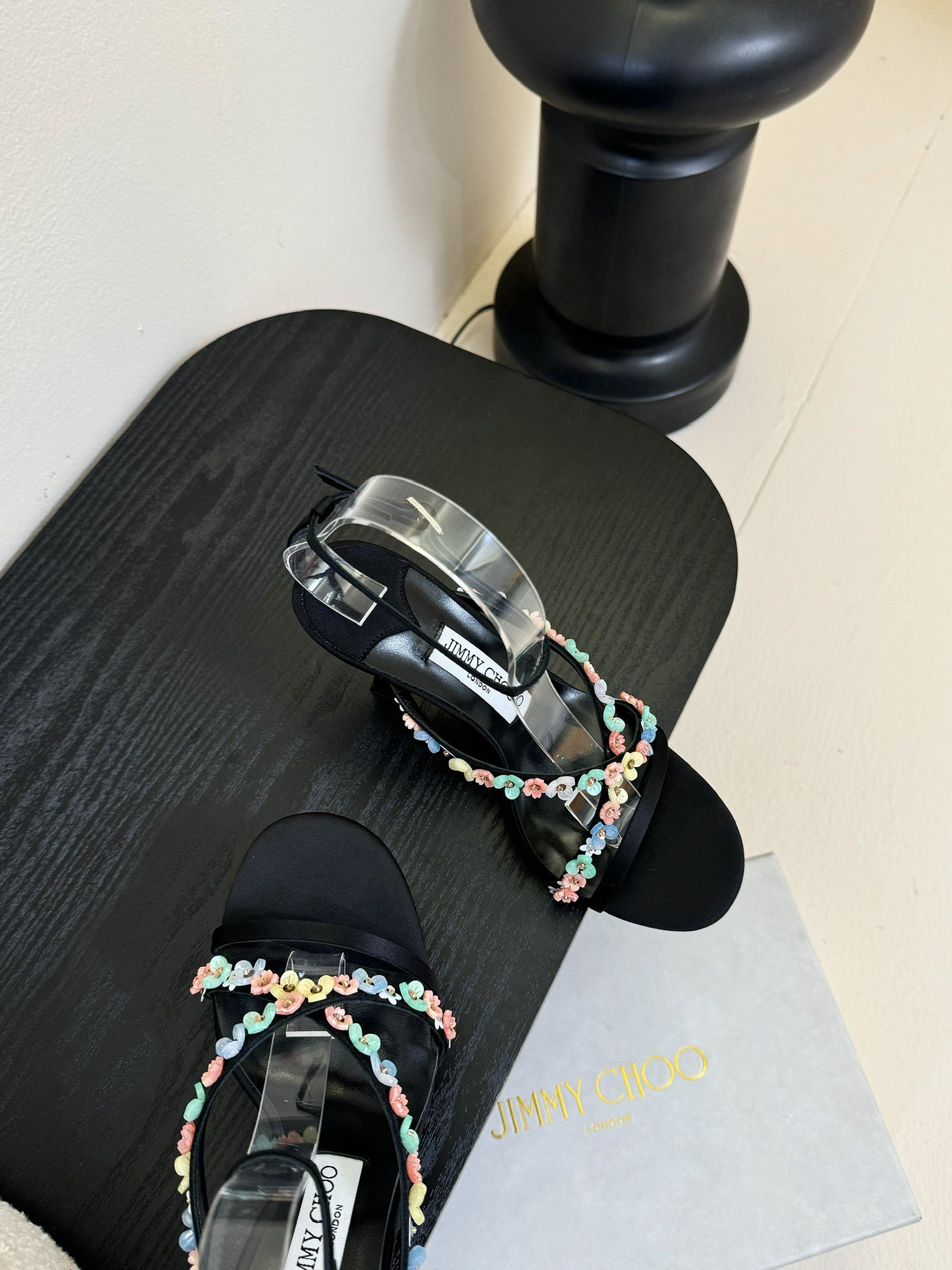 UA J1m*y Ch00 Blanche Sandals 9cm