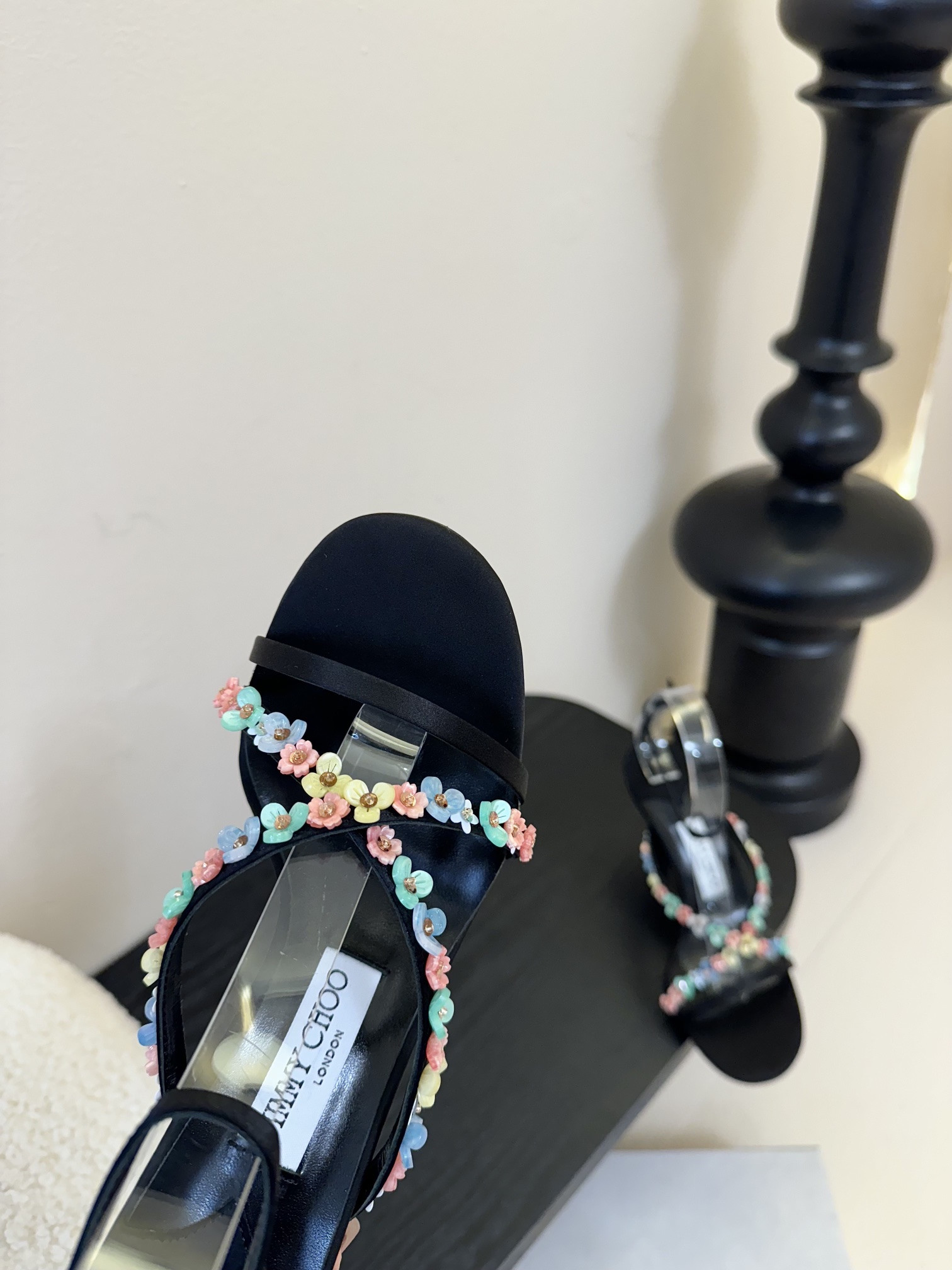 UA J1m*y Ch00 Blanche Sandals 9cm