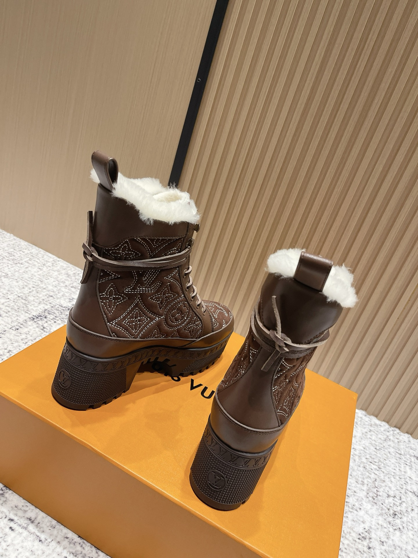 UA LV Laureate Platform Desert Boot