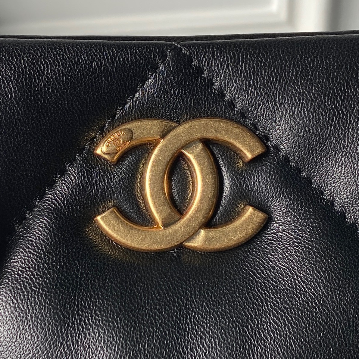 Ch**el Shopping Bag  26x38x11cm