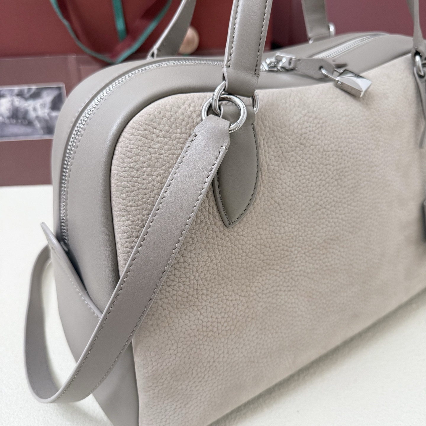 L0r0 P1ana Needle 38x22x16cm