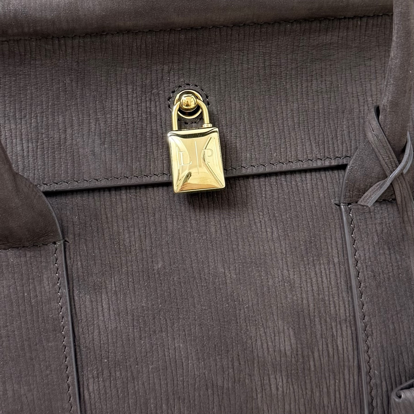 L0r0 P1ana Loom L25 25x18x12.5cm