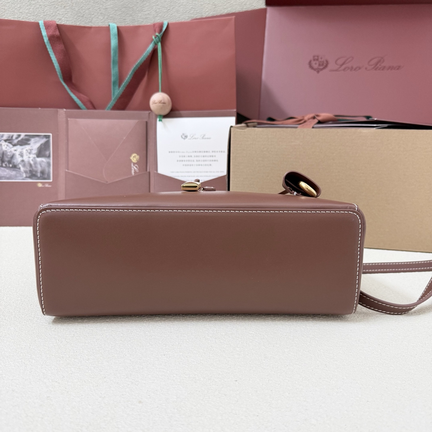 L0r0 P1ana Extra Pocket L27 16x27x10cm