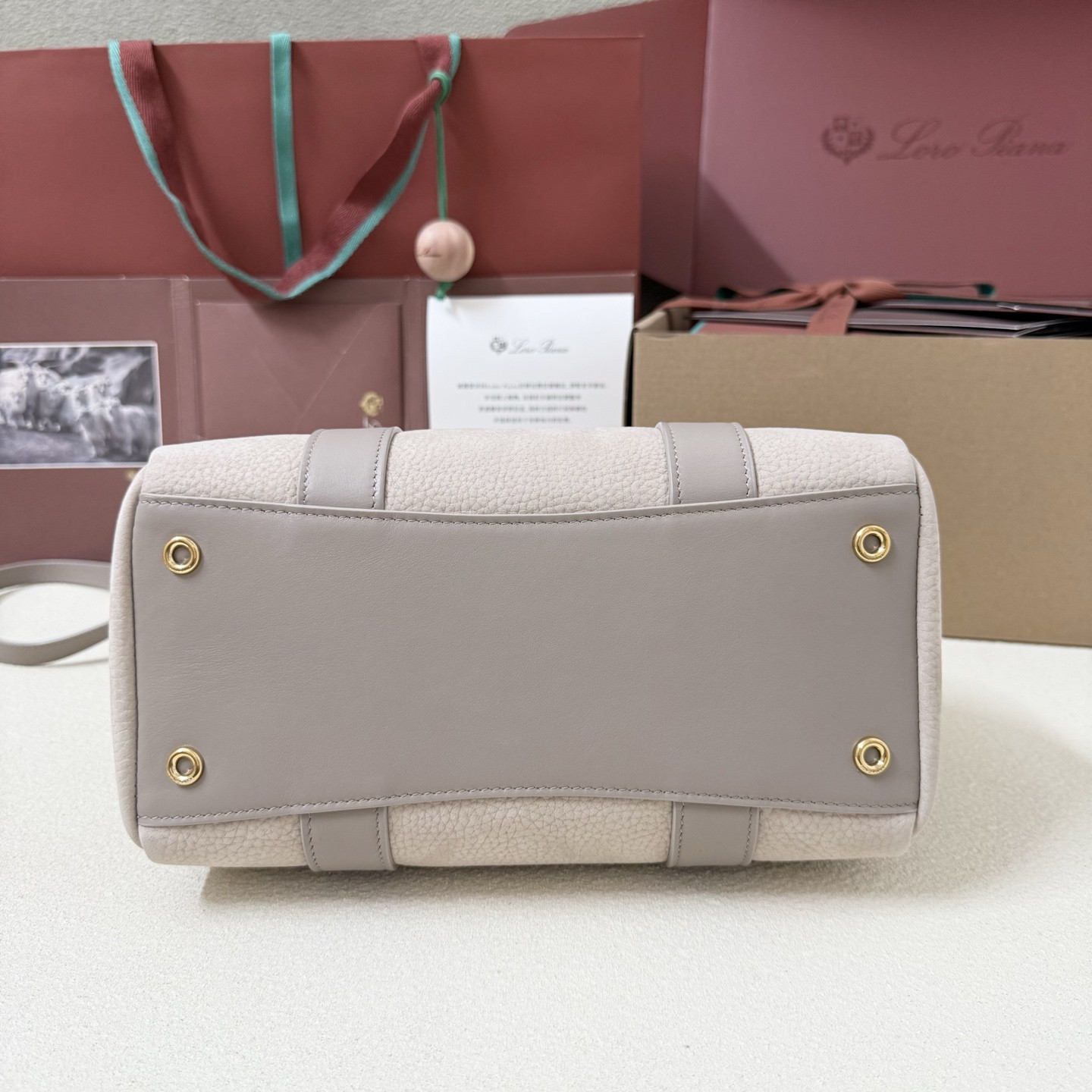 L0r0 P1ana Loom L25 Calfskin 25x18x12.5cm