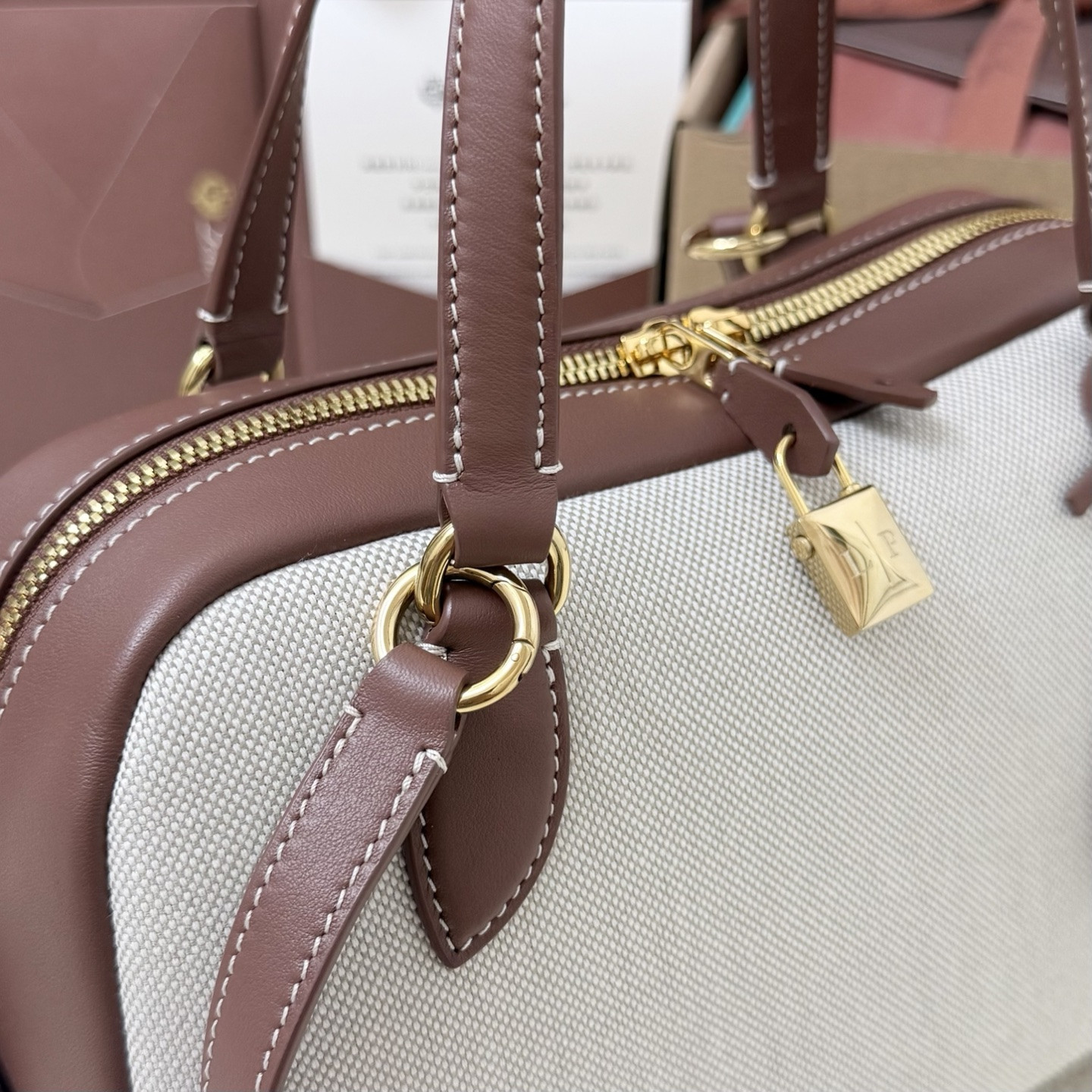 L0r0 P1ana Small Needle Bag 31x15x16cm