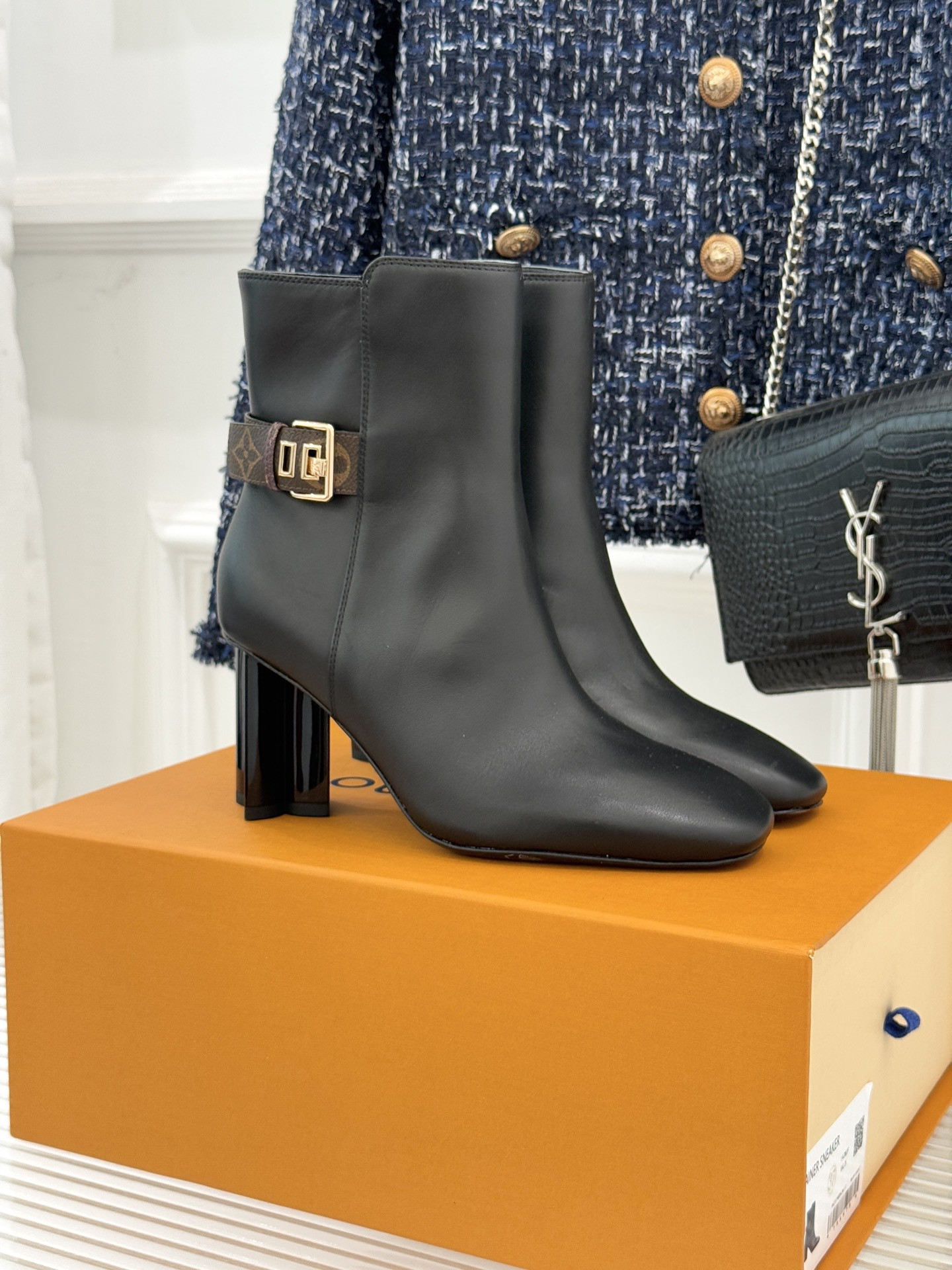 UA LV Silhouette Ankle Boot