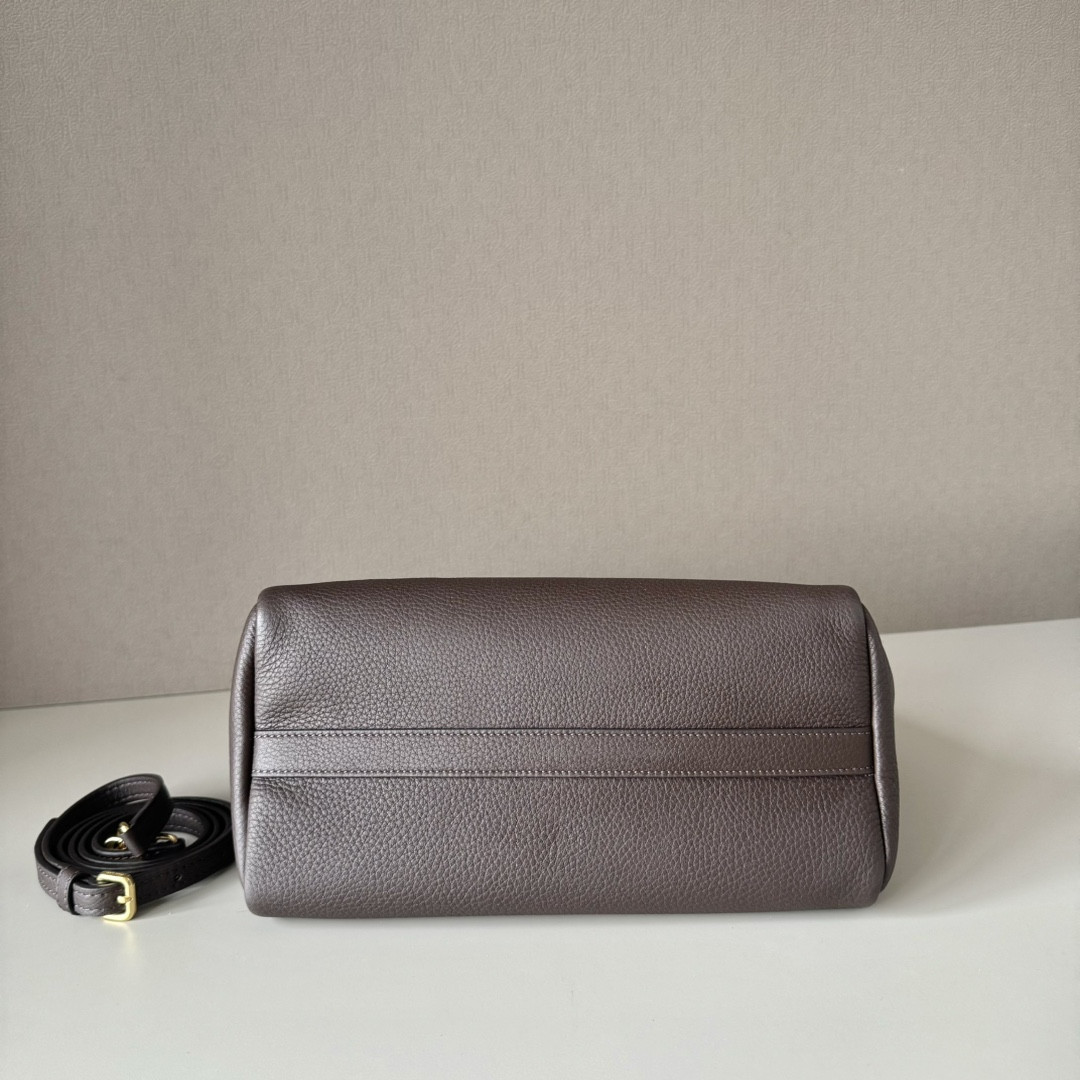 Miu Miu Leather Handbag 20x25.5x13cm