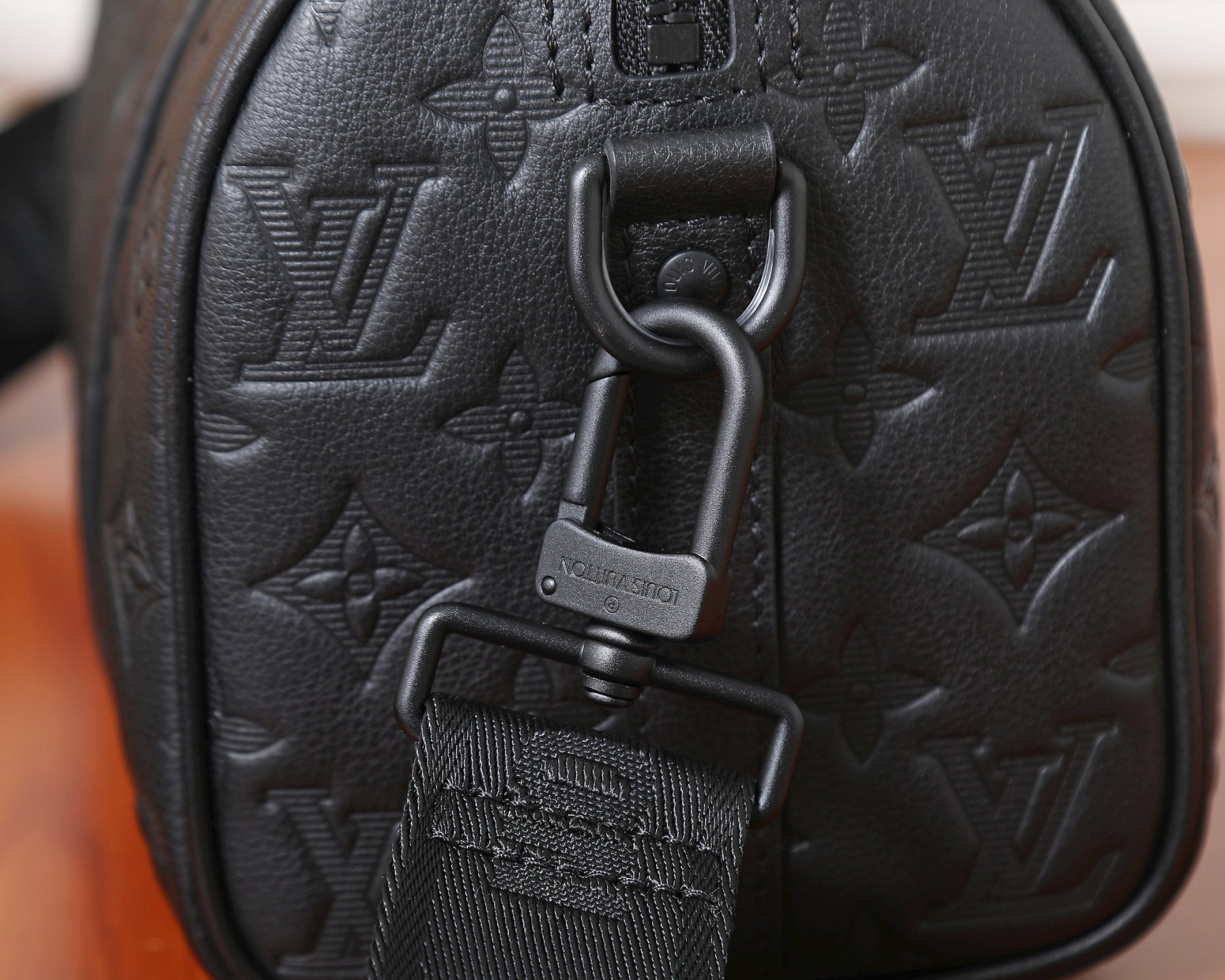 LV City Keepall M26750 27.5x16.5x15cm