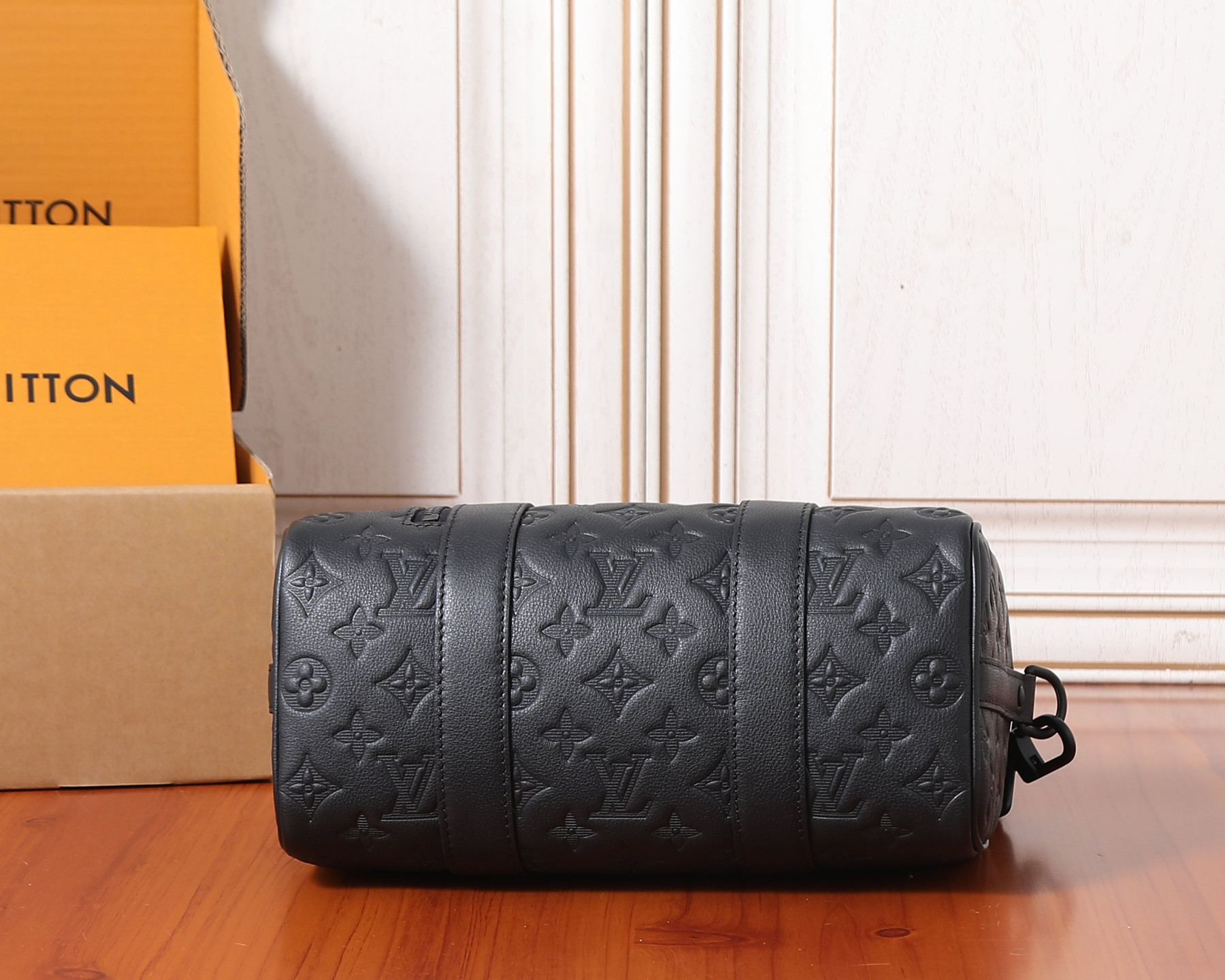 LV City Keepall M26750 27.5x16.5x15cm