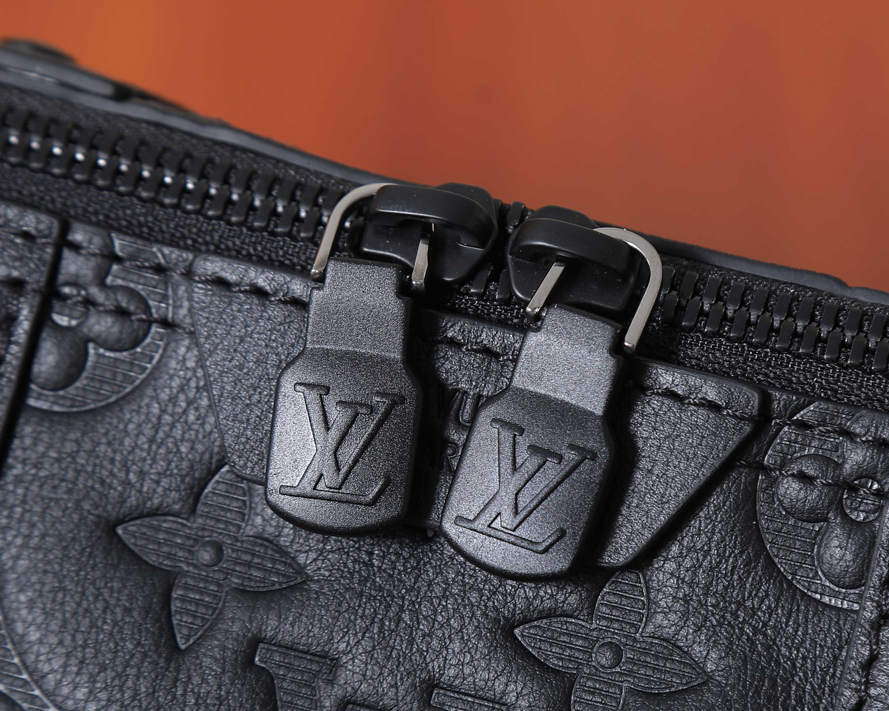 LV City Keepall M26750 27.5x16.5x15cm