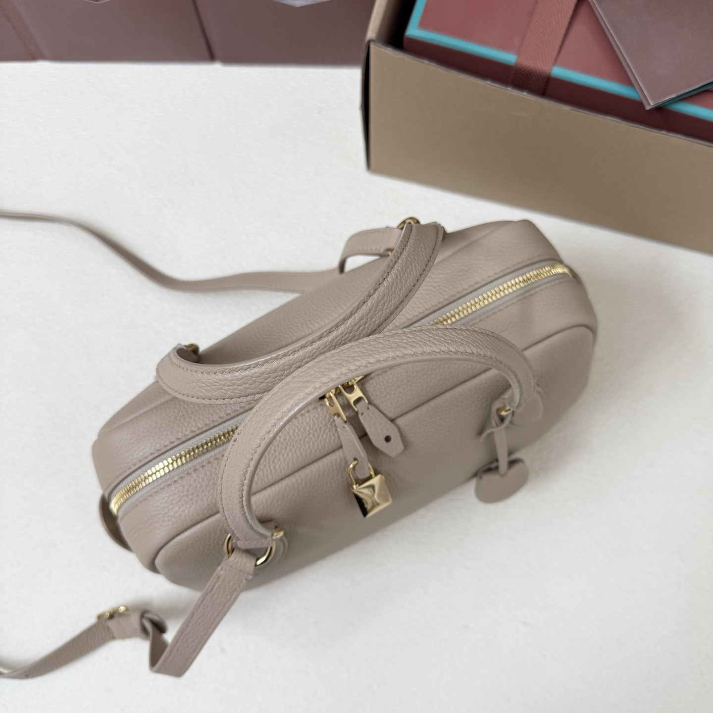 L0r0 P1ana Small Needle Bag 31x15x16cm