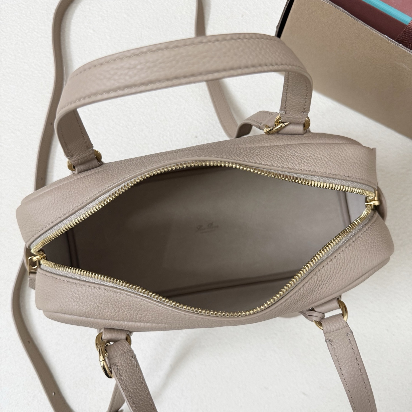 L0r0 P1ana Small Needle Bag 31x15x16cm