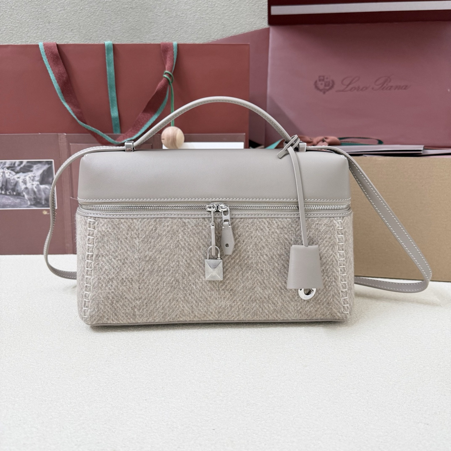 L0r0 P1ana Extra Pocket L27 16x27x10cm