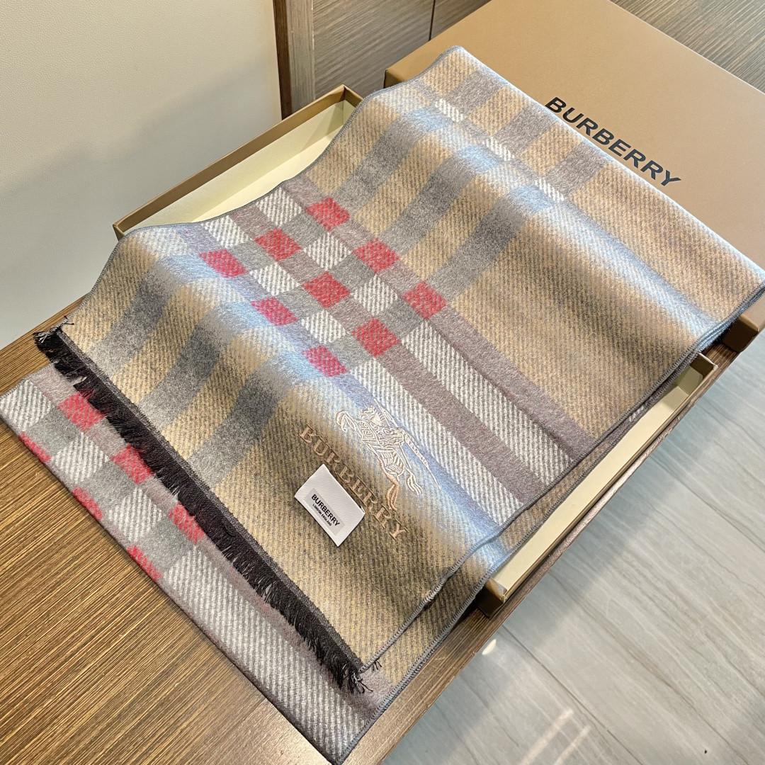 Bv*b*rry scarf 45x180cm