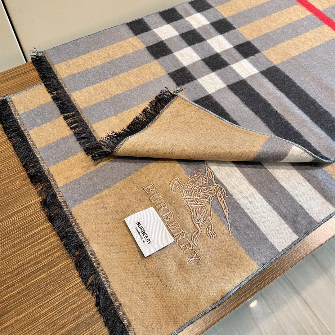 Bv*b*rry scarf 45x180cm