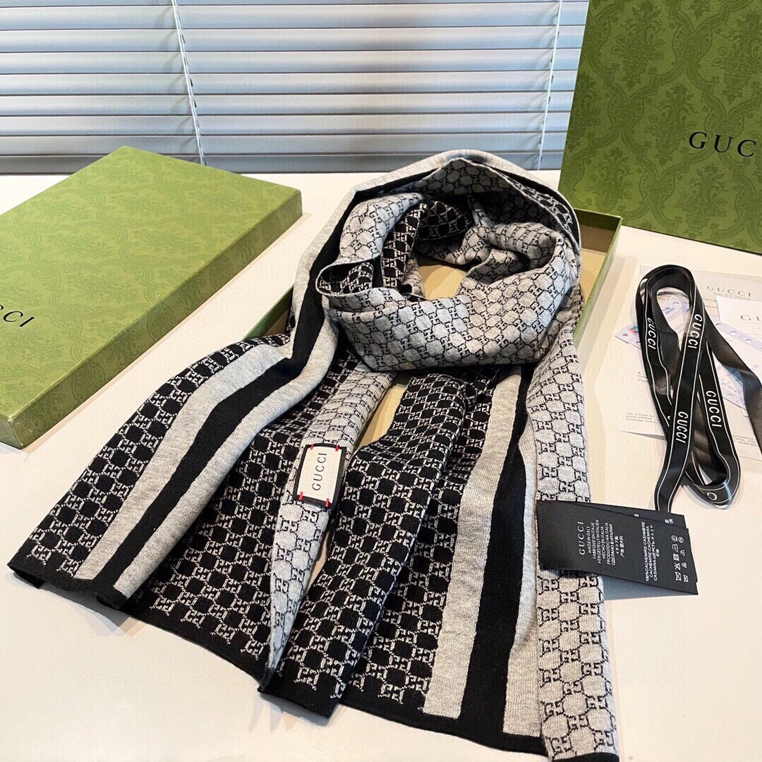 Gvc*1 scarf 32x180cm